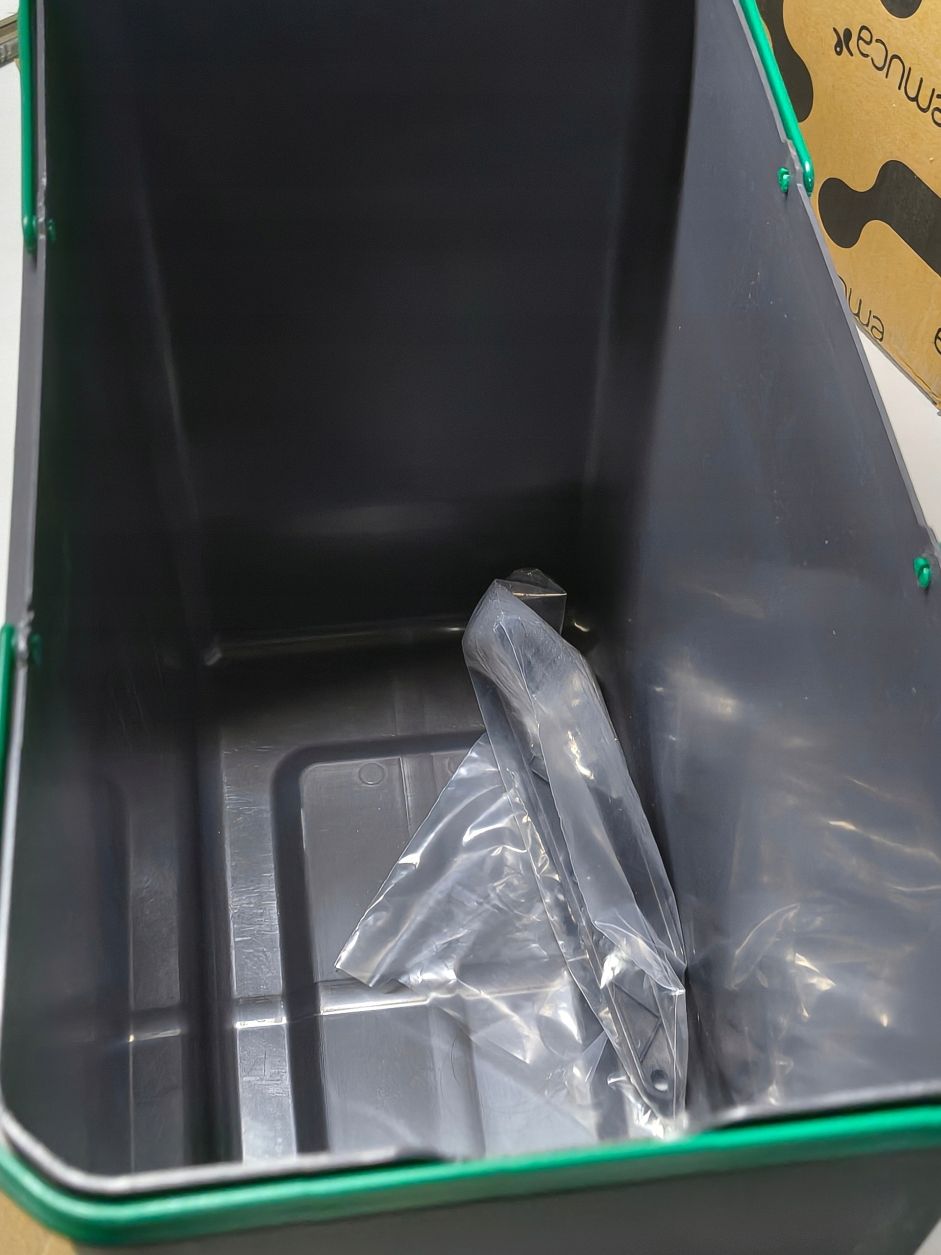 Emuca Recycle kosz na śmieci do szafki wysuwany 24L antracyt 8133623 — zdjęcie 4
