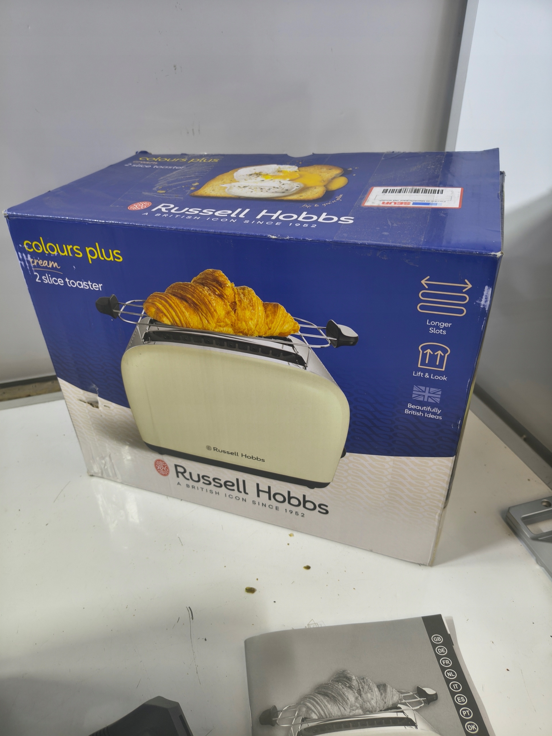 Russell Hobbs Colours Plus+ 26551-56 toster 2 kromki kremowy 1670W — zdjęcie 10