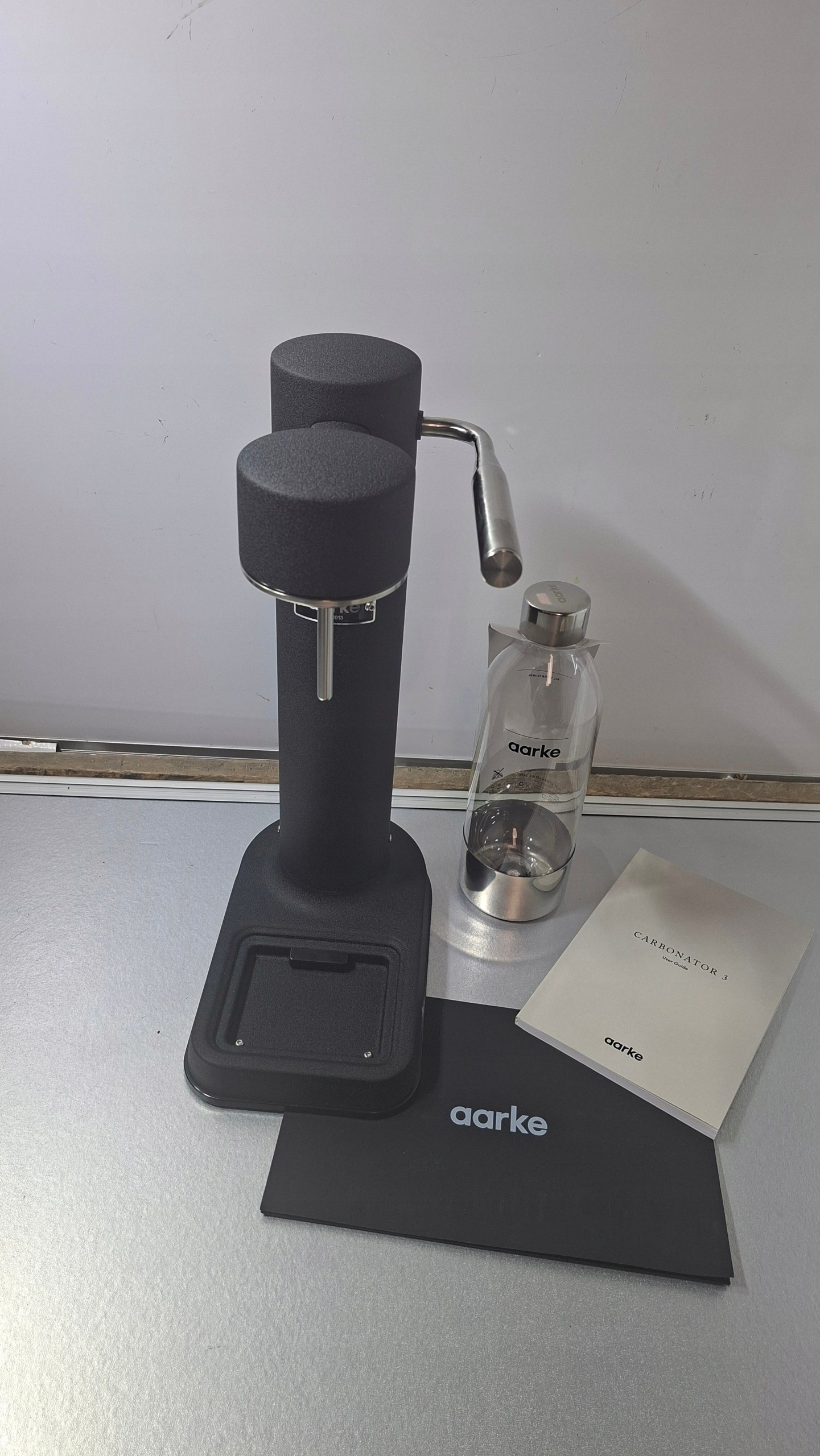 Aarke Carbonator 3 czarny saturator do wody gazowanej + butelka — zdjęcie 7