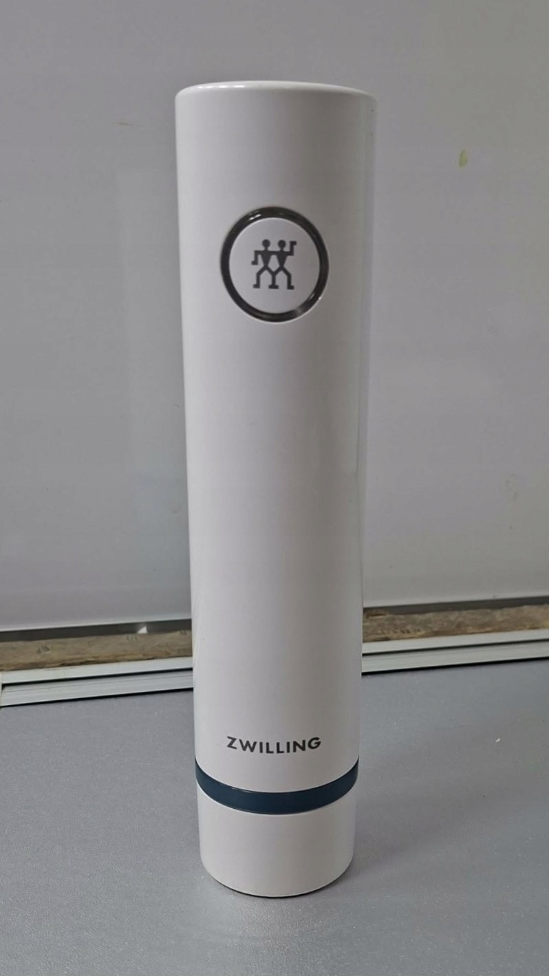 ZWILLING Fresh & Save pompka próżniowa elektryczna 5W 36801-300 biała — zdjęcie 5