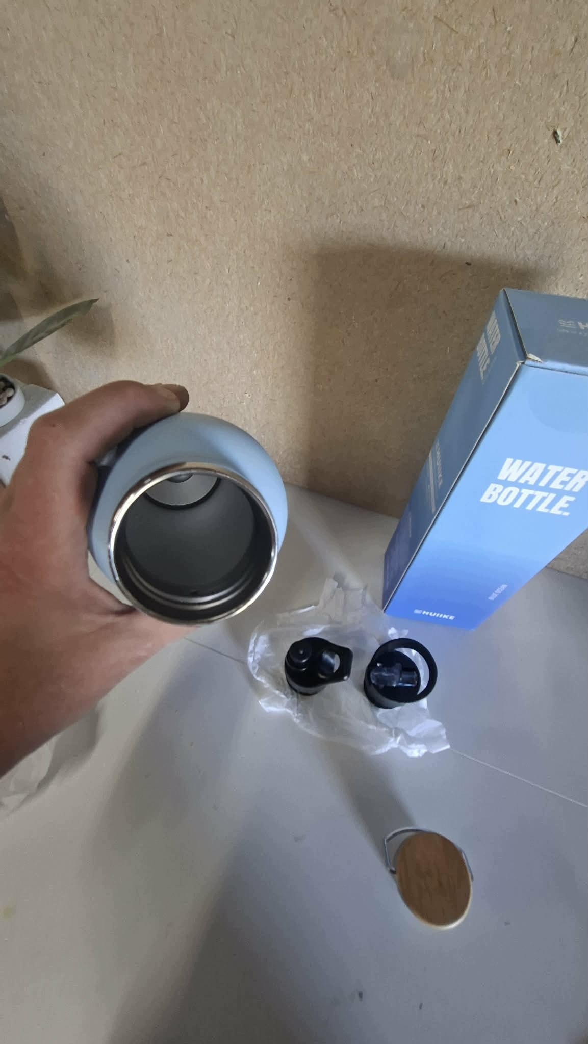HUIIKE Butelka na wodę 750 ml stal nierdzewna 3 korki niebieska — zdjęcie 4