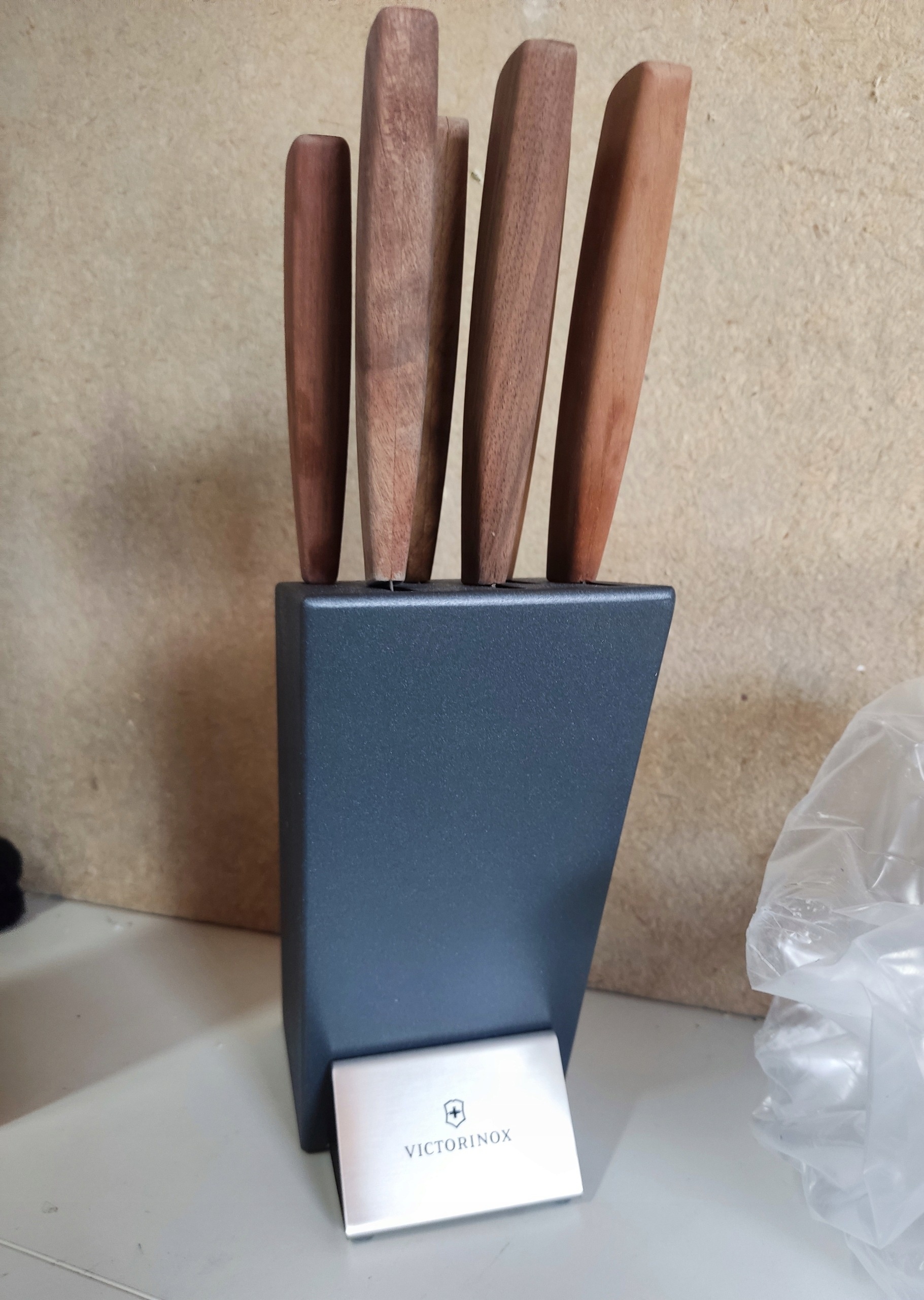 Victorinox Swiss Modern zestaw 6 noży kuchennych + blok 7 el. drewno — zdjęcie 6