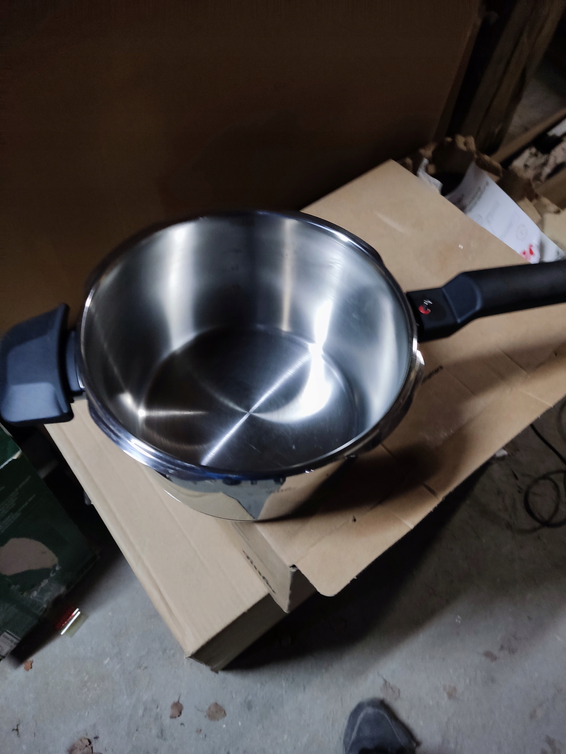 Szybkowar Fissler Vitaquick 4,5L 22cm Indukcja Stal NierdzewnaMadeinGermany — zdjęcie 8