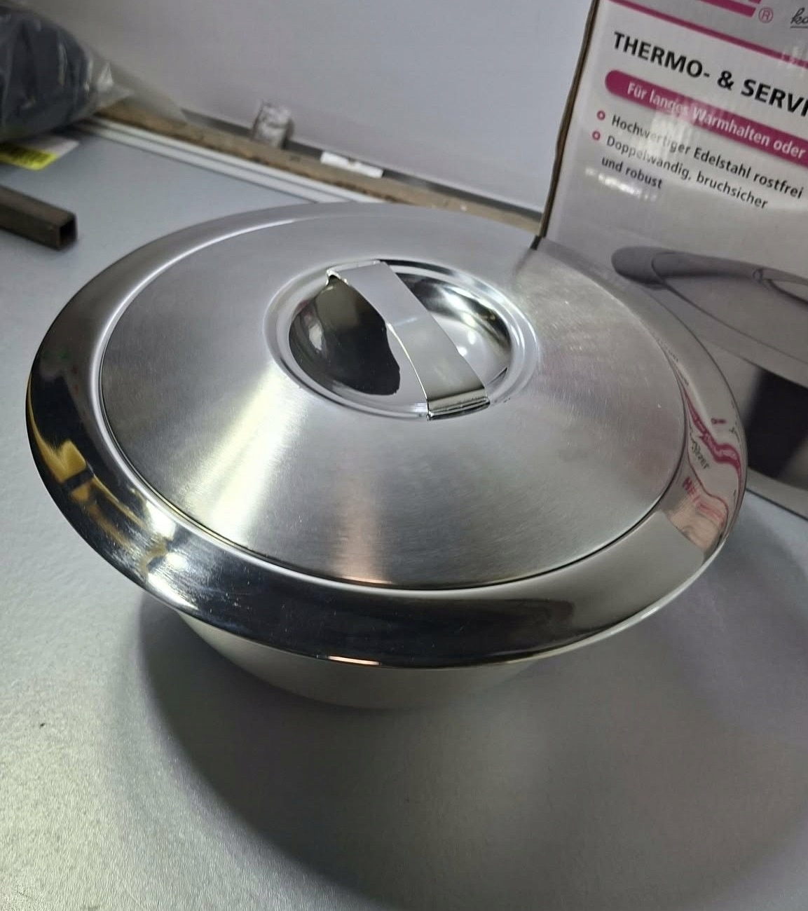 GSW Miska termiczna 3,2 l stal nierdzewna z pokrywą 22 cm — zdjęcie 5