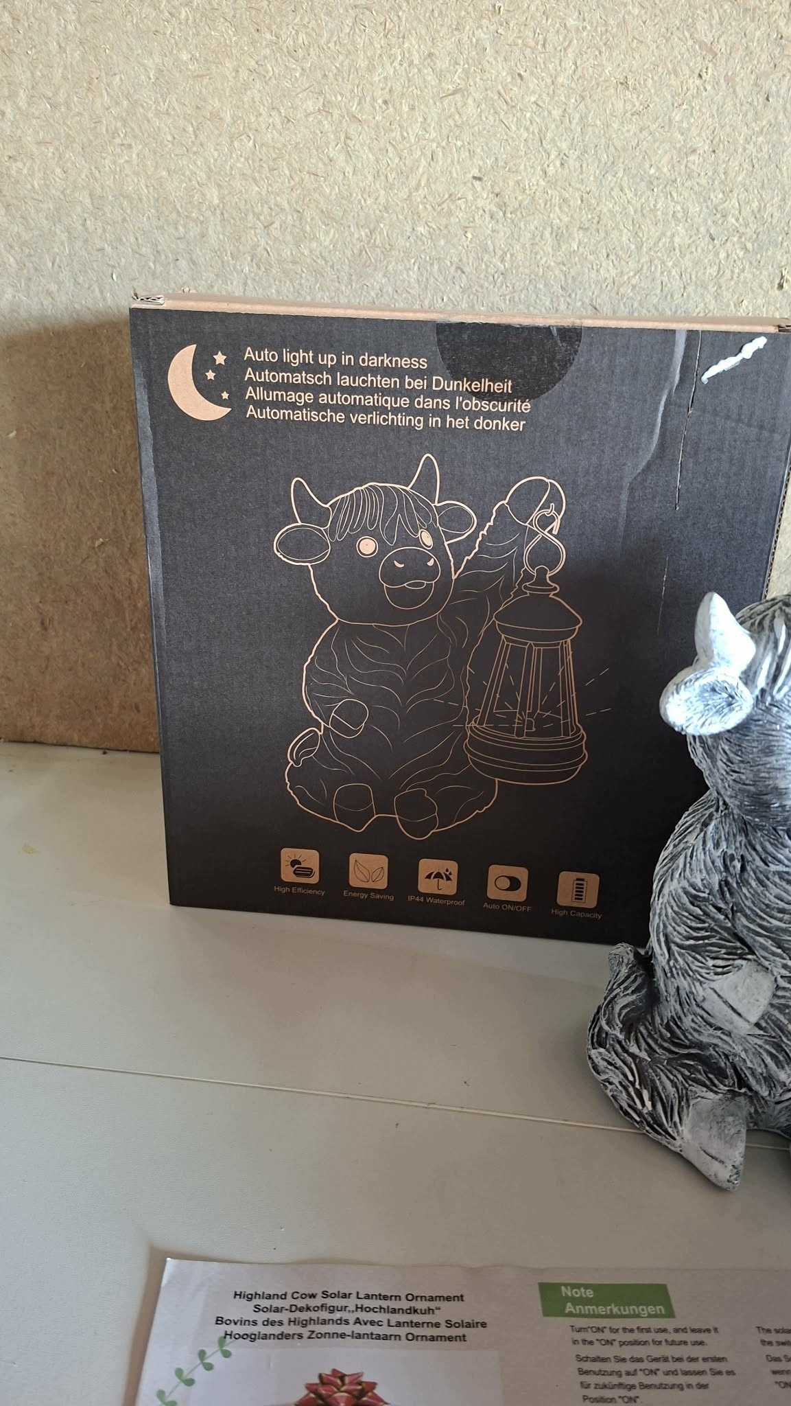 Figurka Solarna Krowa Highland z Lampionem LED Dekoracja Ogrodowa 20 cm — zdjęcie 8