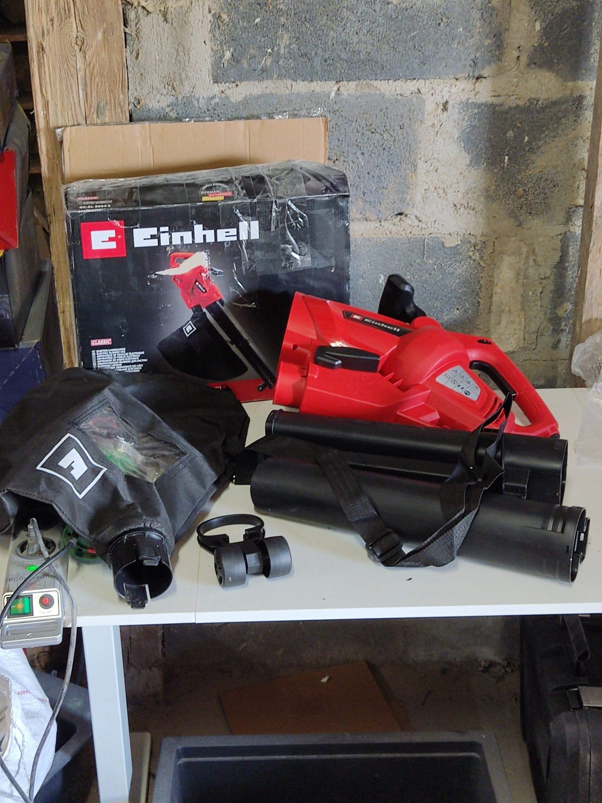 Odkurzacz dmuchawa do liści Einhell GC-EL 3024 E 3000W — zdjęcie 3