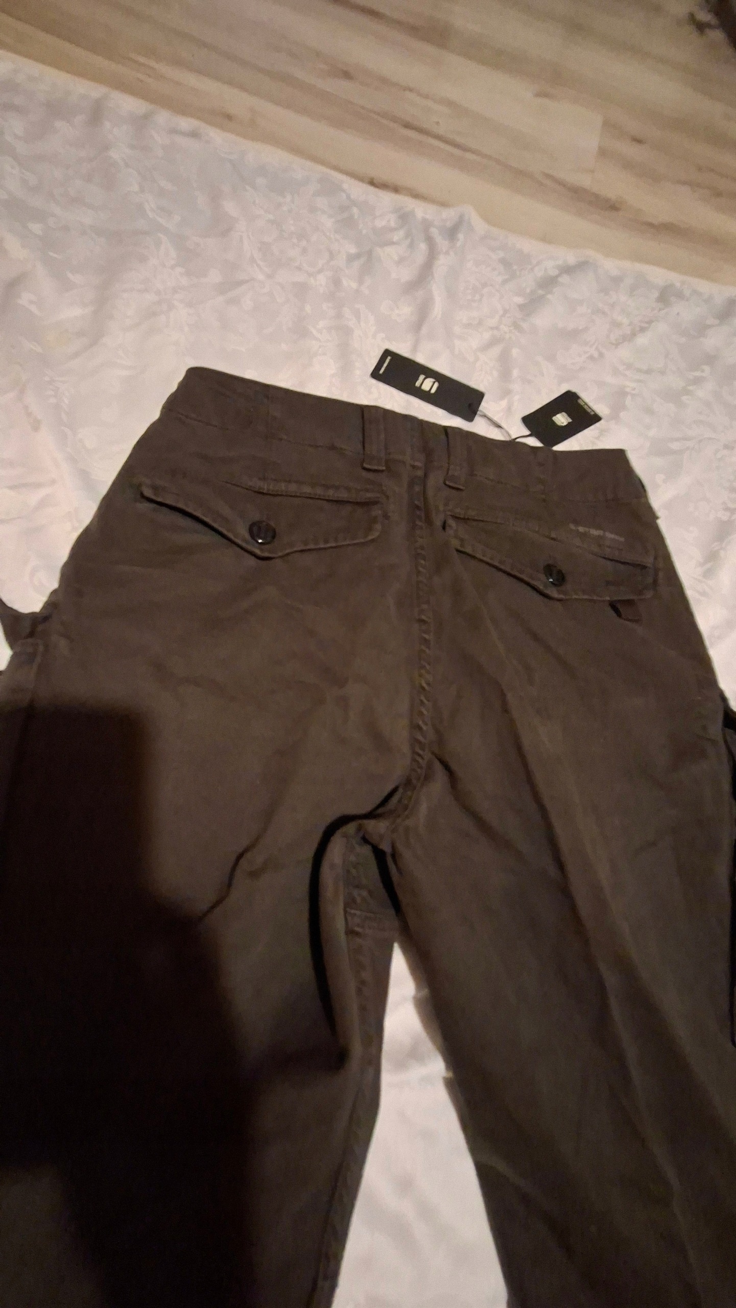 G-Star RAW spodnie cargo o prostym, zwężanym kroju 28/32 — zdjęcie 10