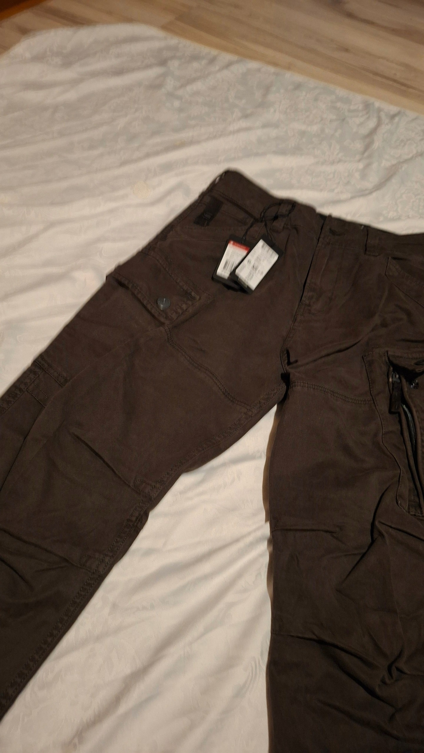 G-Star RAW spodnie cargo o prostym, zwężanym kroju 28/32 — zdjęcie 8