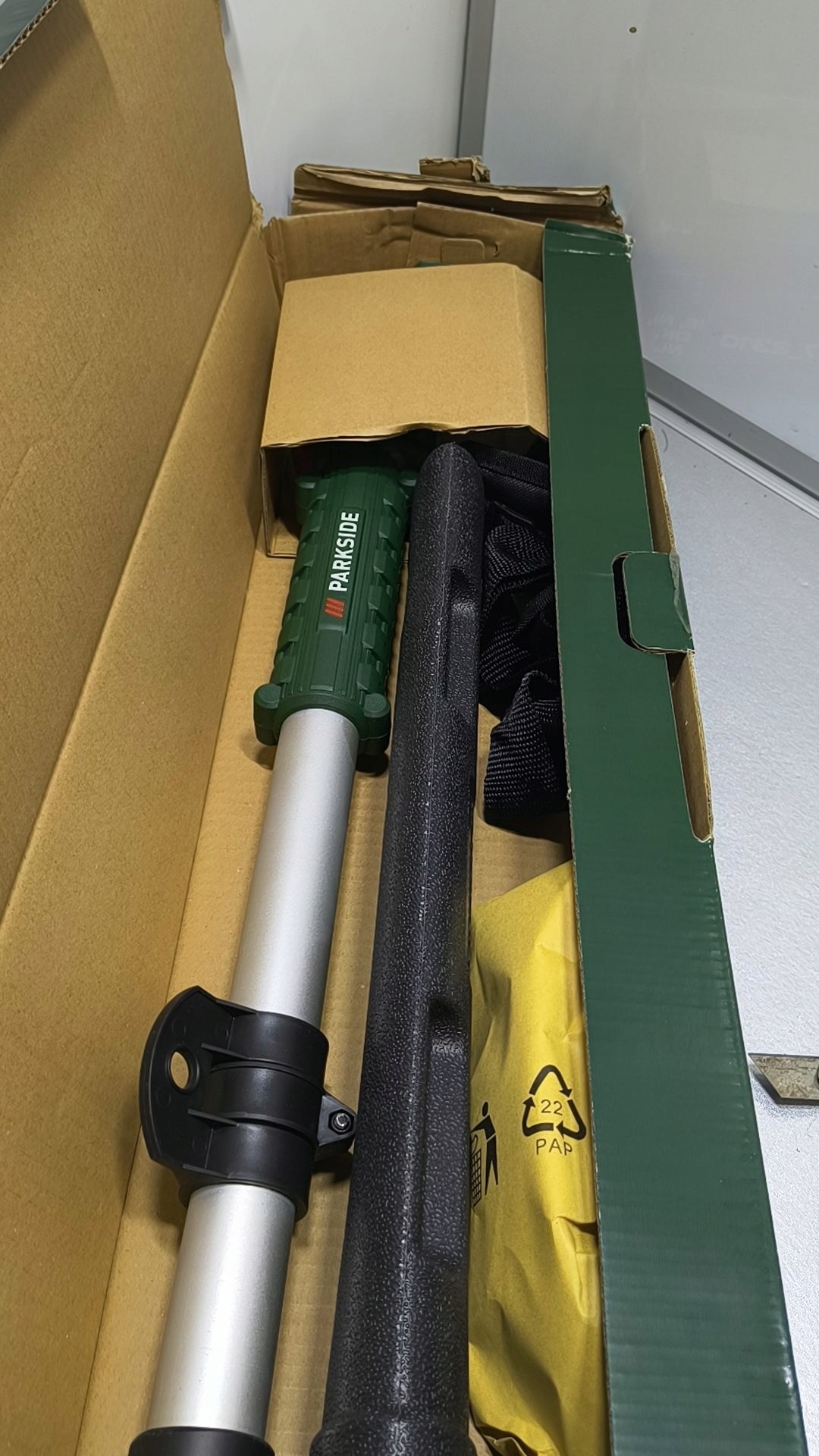 PARKSIDE teleskopowe nożyce do żywopłotu 20 V, długość 41 cm — zdjęcie 6