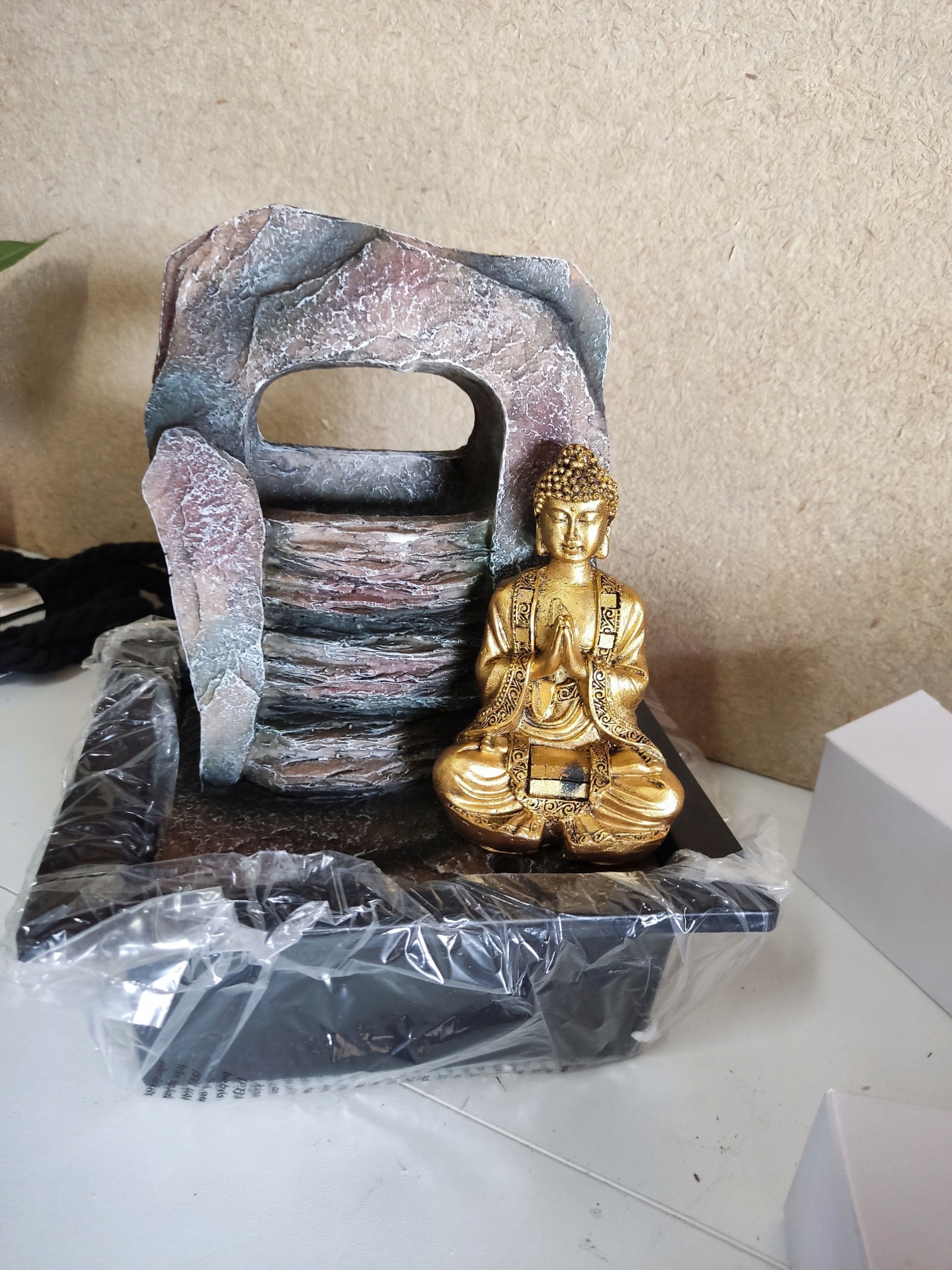 Fontanna pokojowa Budda Zen LED dekoracyjna Feng Shui wodospad — zdjęcie 5