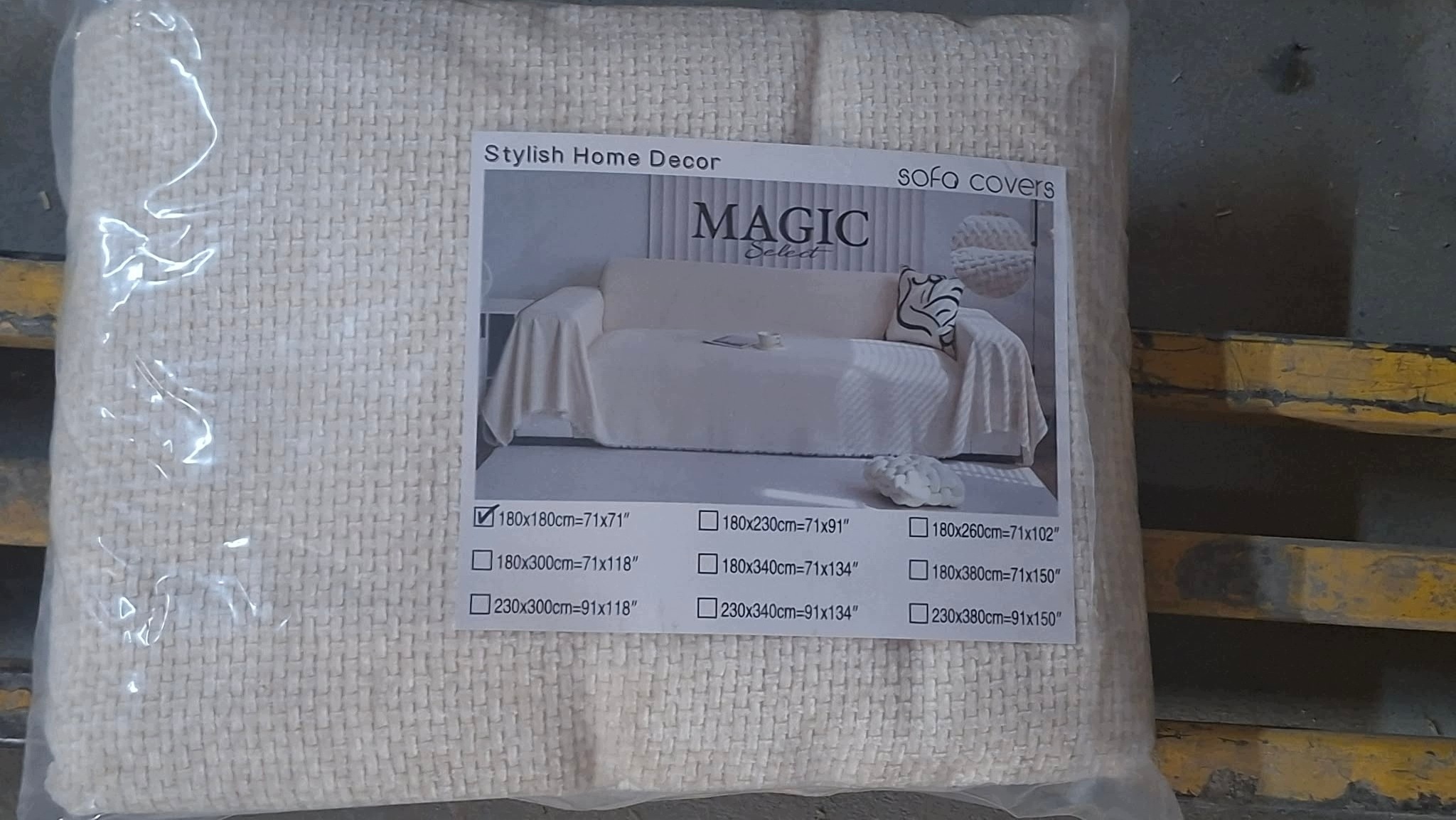 MAGIC Select Narzuta na sofę i kanapę BEŻOWA 180x180 cm — zdjęcie 3