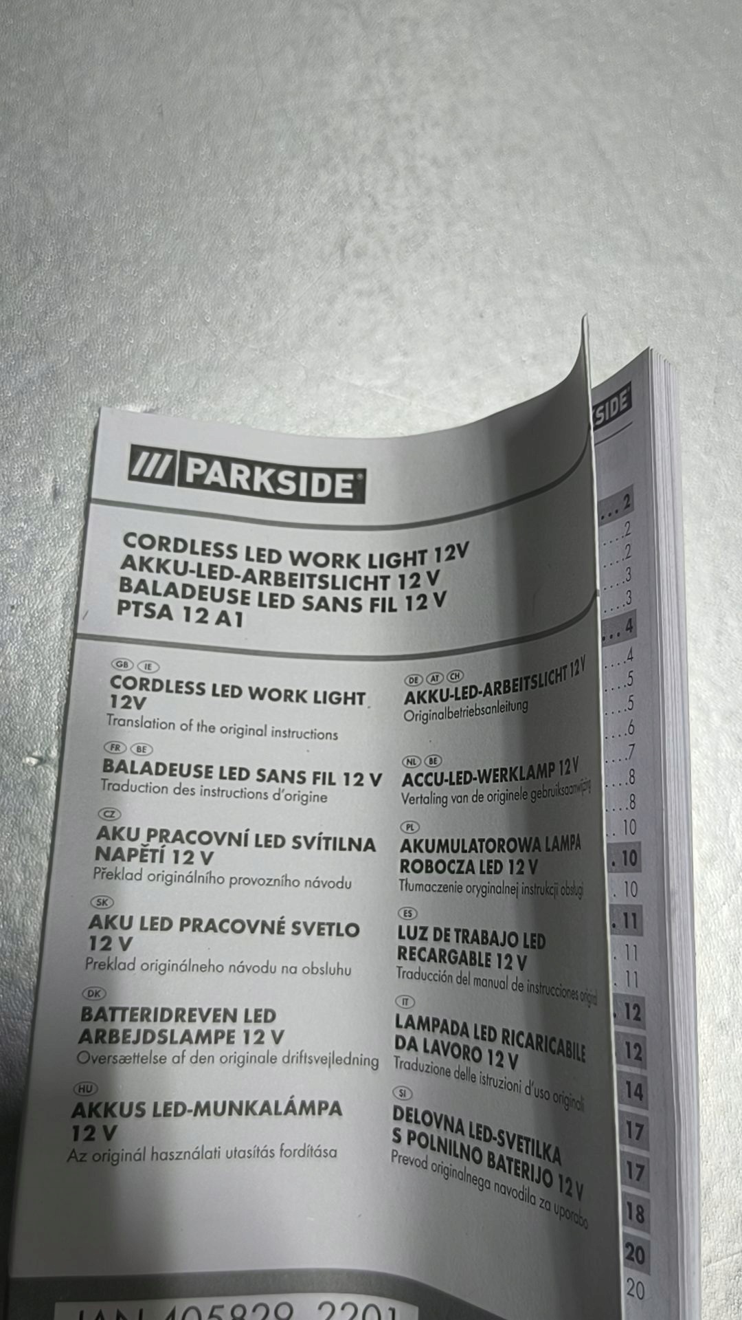 Parkside akumulatorowa lampka robocza LED PTSA 12 A1 120 lm — zdjęcie 3