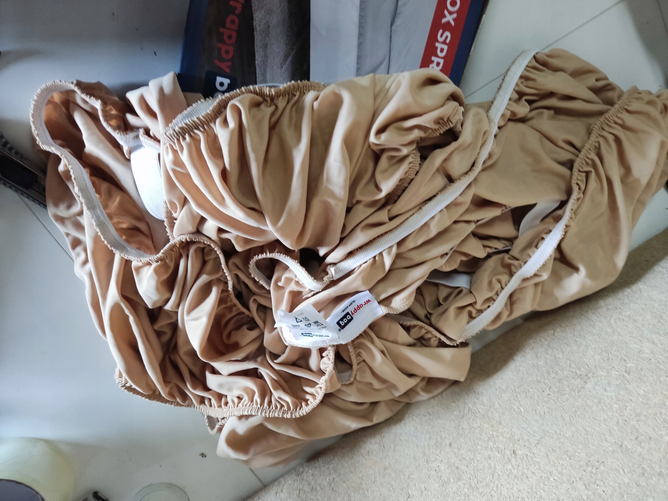 WrappyBag Pokrowiec osłona na materac 180x200x20 cm beżowy elastyczny — zdjęcie 7