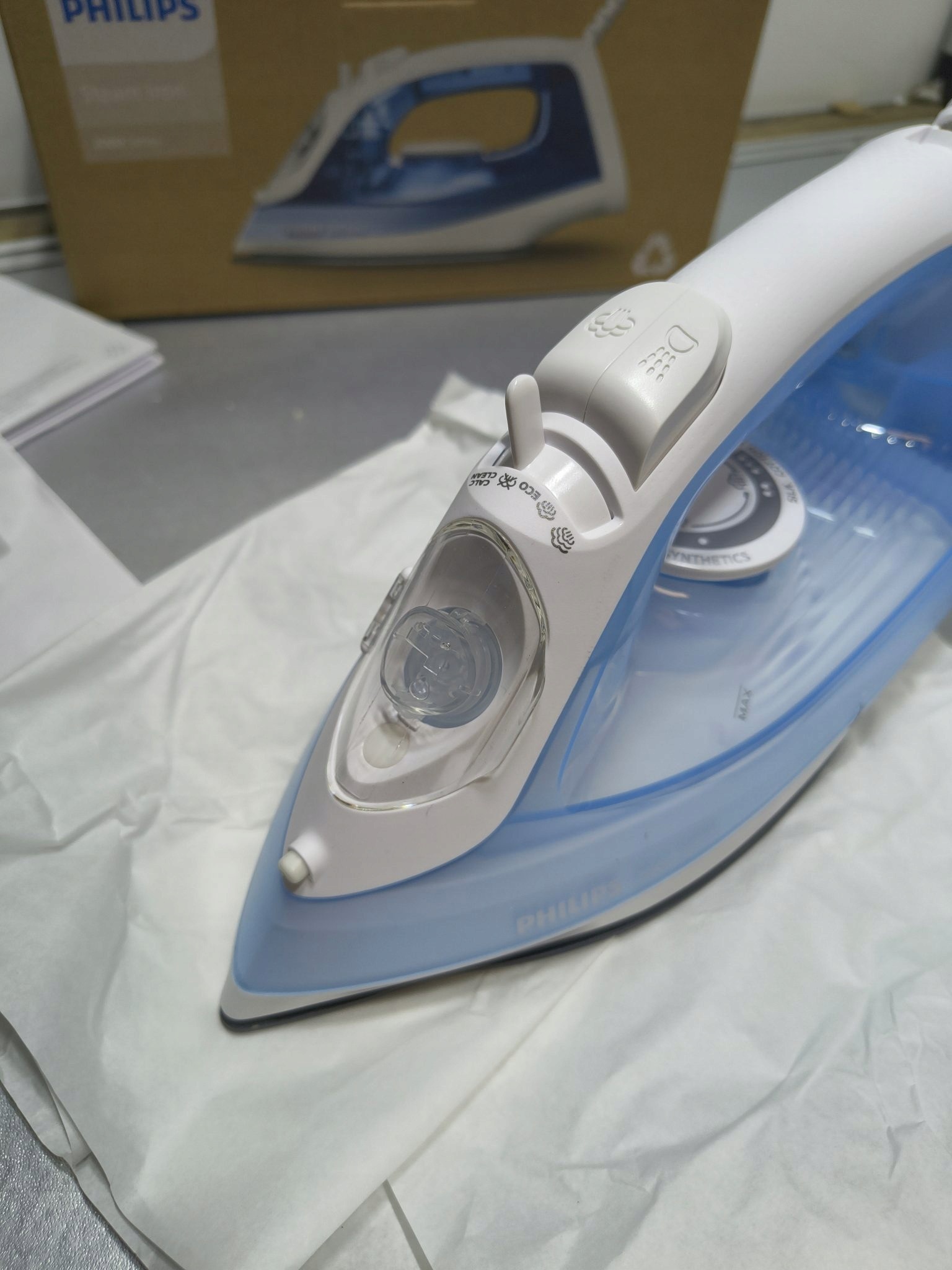 Philips żelazko parowe DST2010/20 2000 W 250 ml — zdjęcie 4
