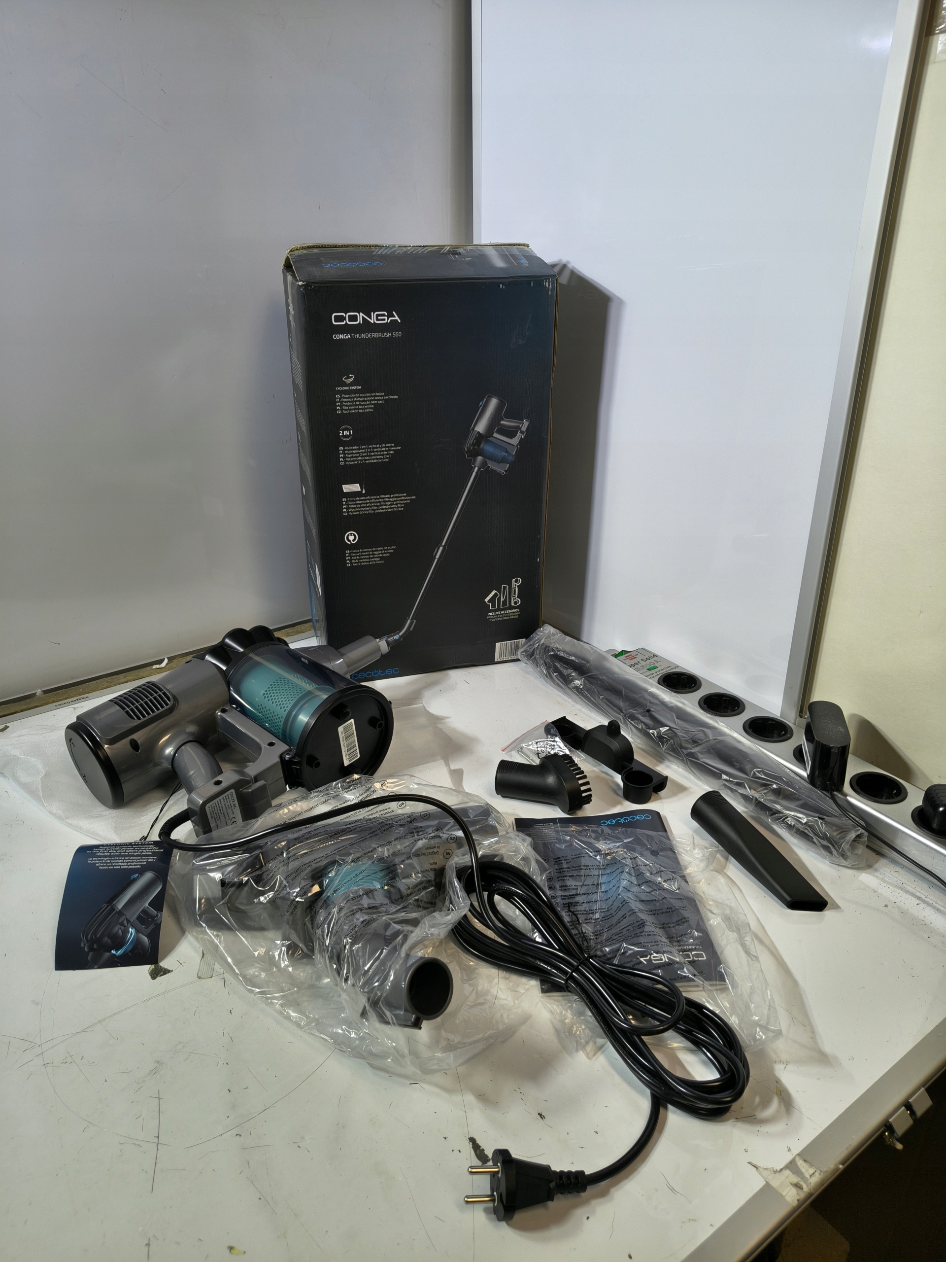 Odkurzacz pionowy Cecotec Conga ThunderBrush 560 2w1 600W — zdjęcie 7