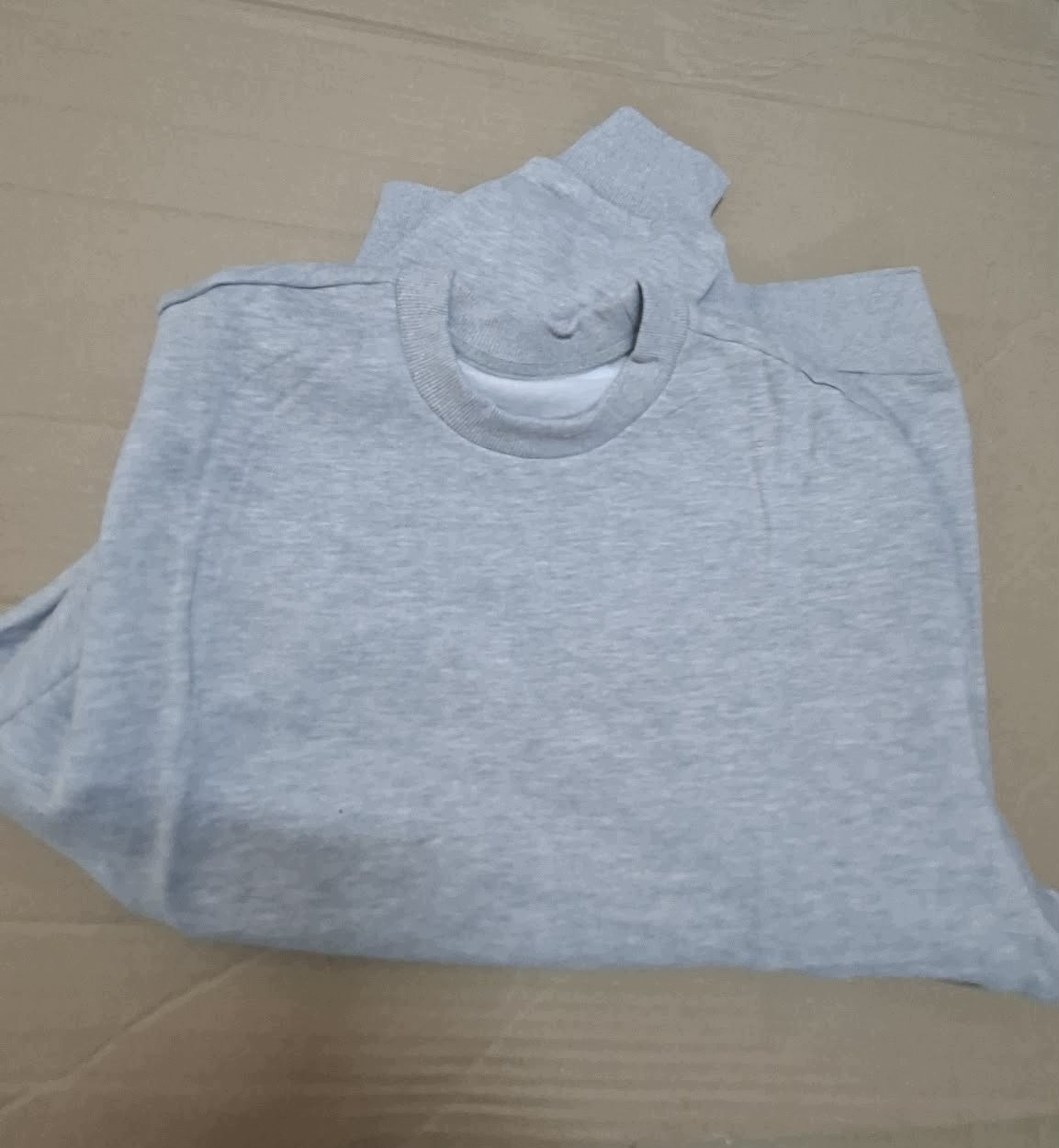 Bluza Damska Szara Basic Ocieplana Klasyczna Bawełniana Rozmiar L — zdjęcie 5