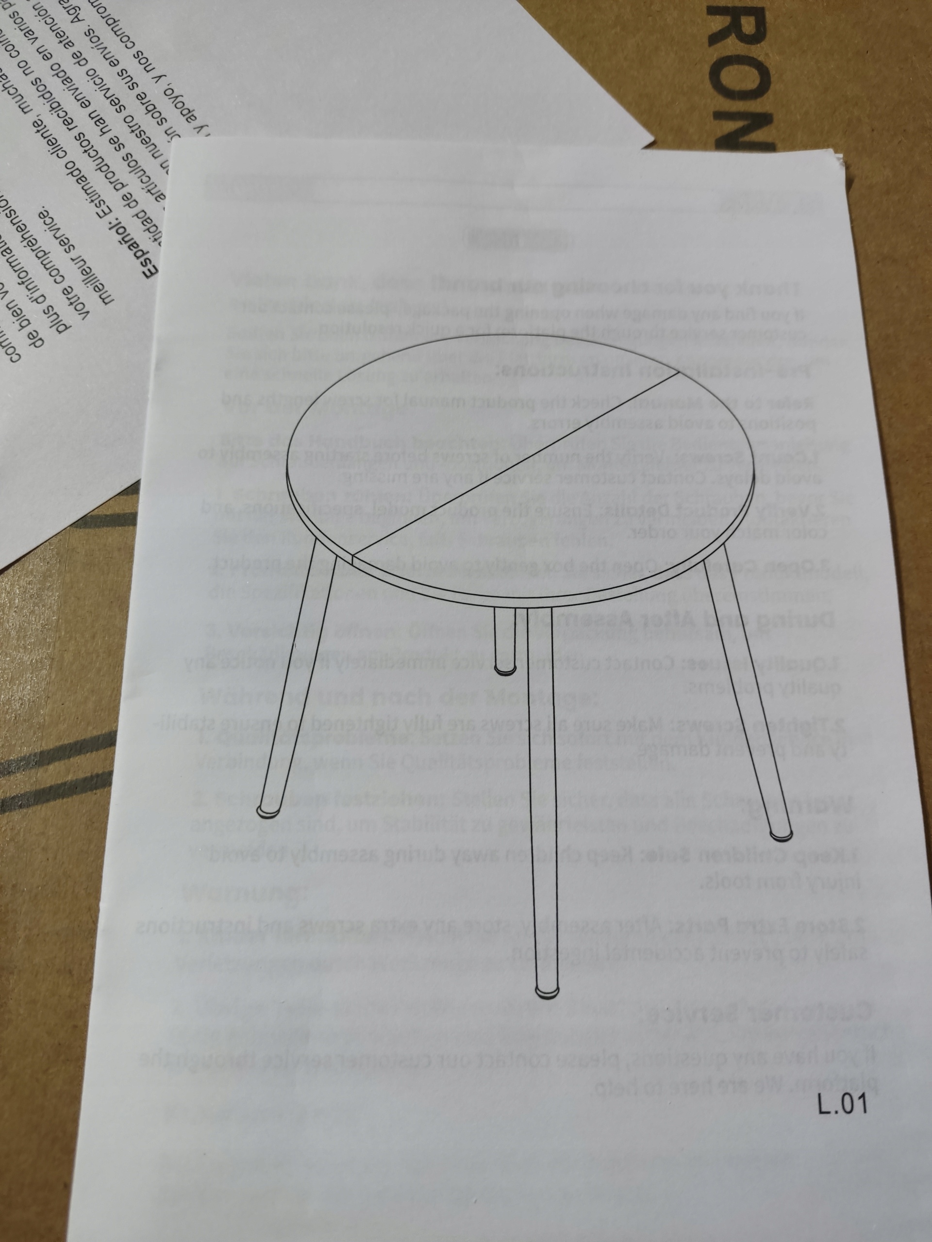 Stolik kawowy okrągły biały 4 nogi metalowe nowoczesny 40cm — zdjęcie 4