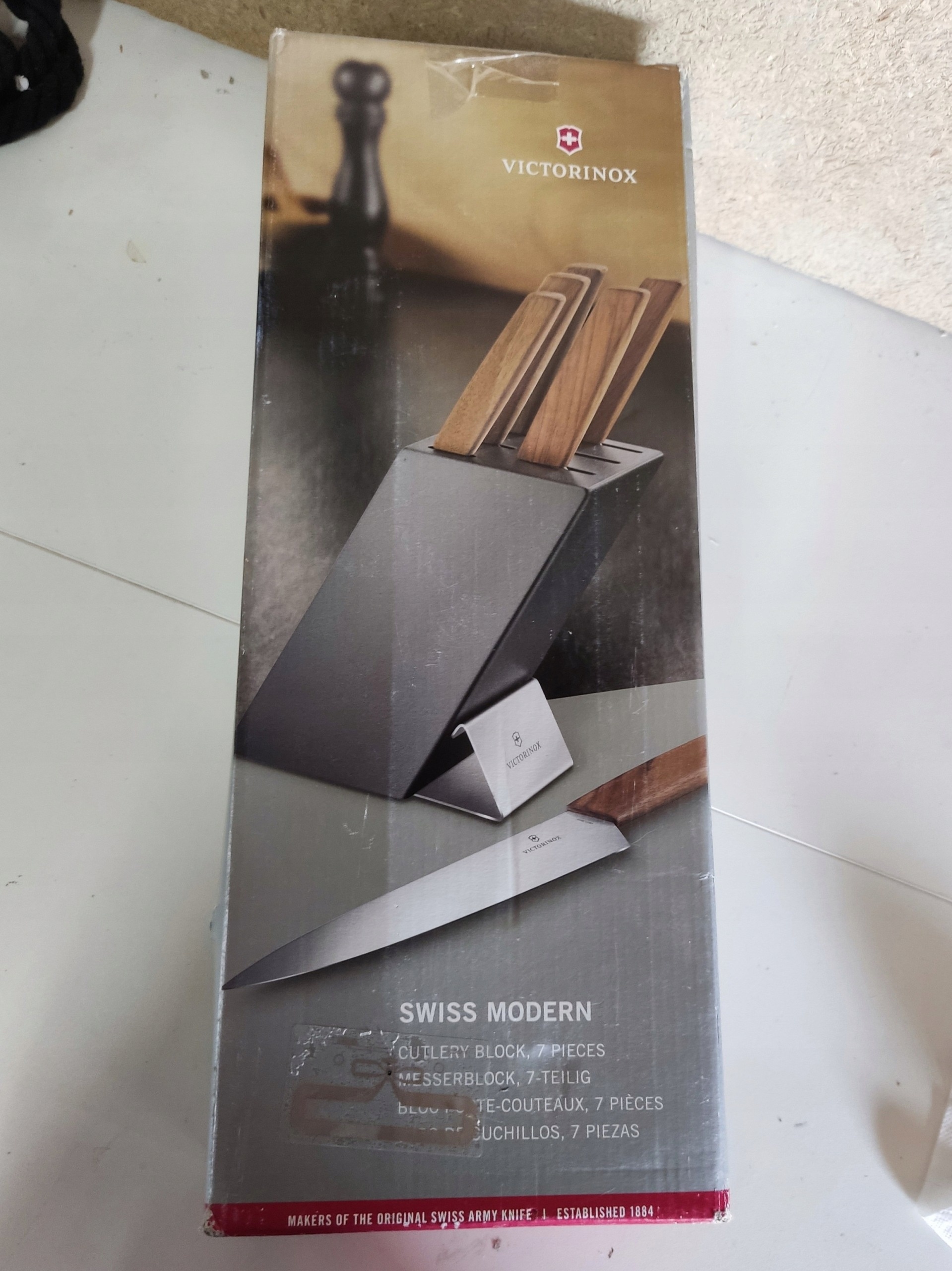 Victorinox Swiss Modern zestaw 6 noży kuchennych + blok 7 el. drewno — zdjęcie 3