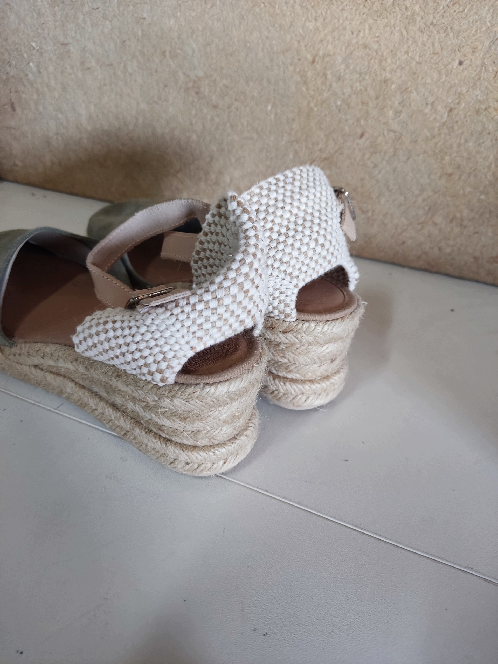 Espadryle damskie na koturnie sandały khaki rozm. 37 — zdjęcie 5