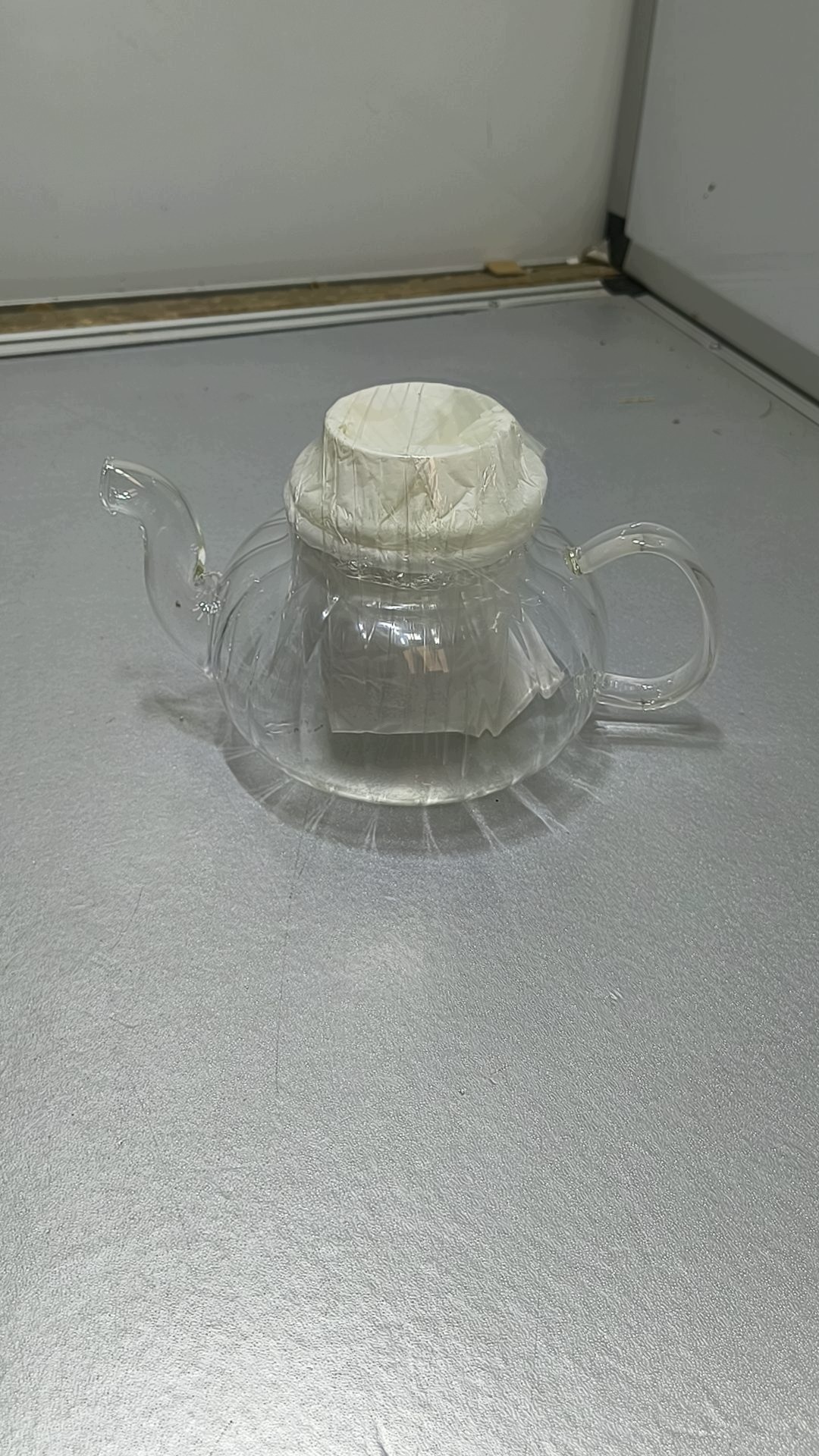 TAMUME szklany dzbanek do herbaty Pumpkin 600 ml — zdjęcie 3