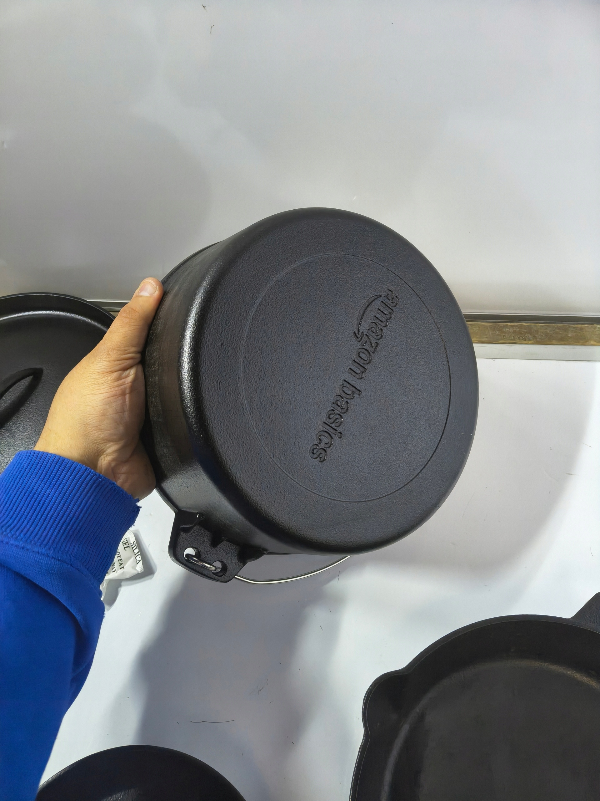 Zestaw naczyń żeliwnych Amazon Basics 5 elementów patelnie garnek grill — zdjęcie 5