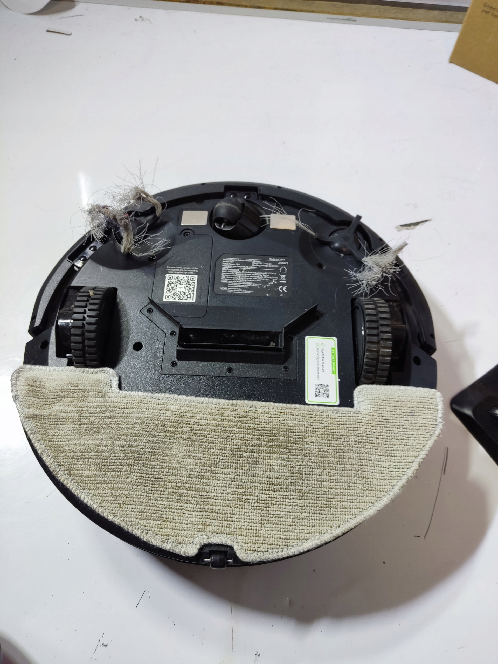Robot sprzątający Cleanova W7 odkurzacz automatyczny mopujący WiFi — zdjęcie 4