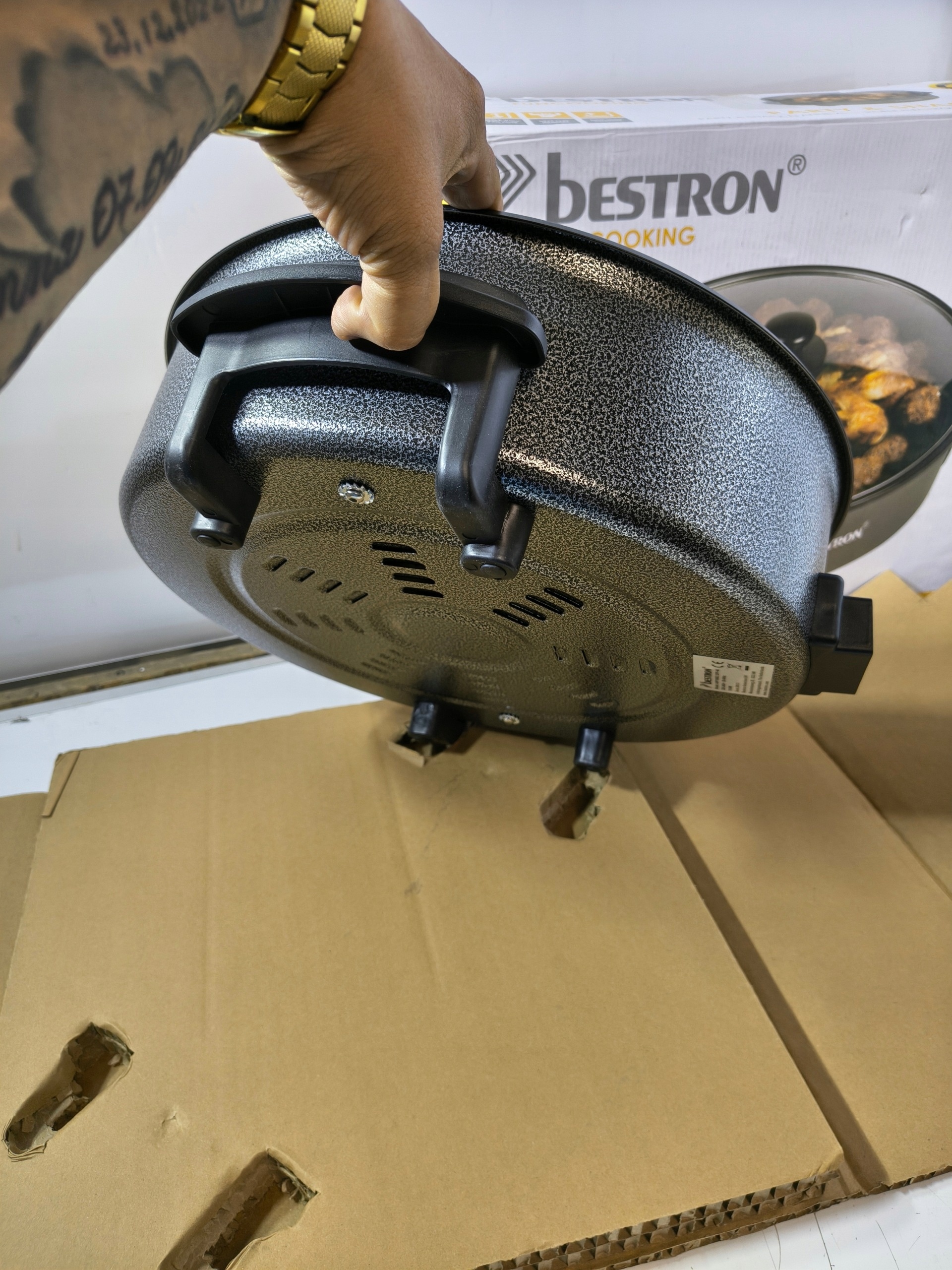 Patelnia Elektryczna Bestron AHP1800Z XL 40 cm 1500W z Pokrywą Szklaną EAN — zdjęcie 5
