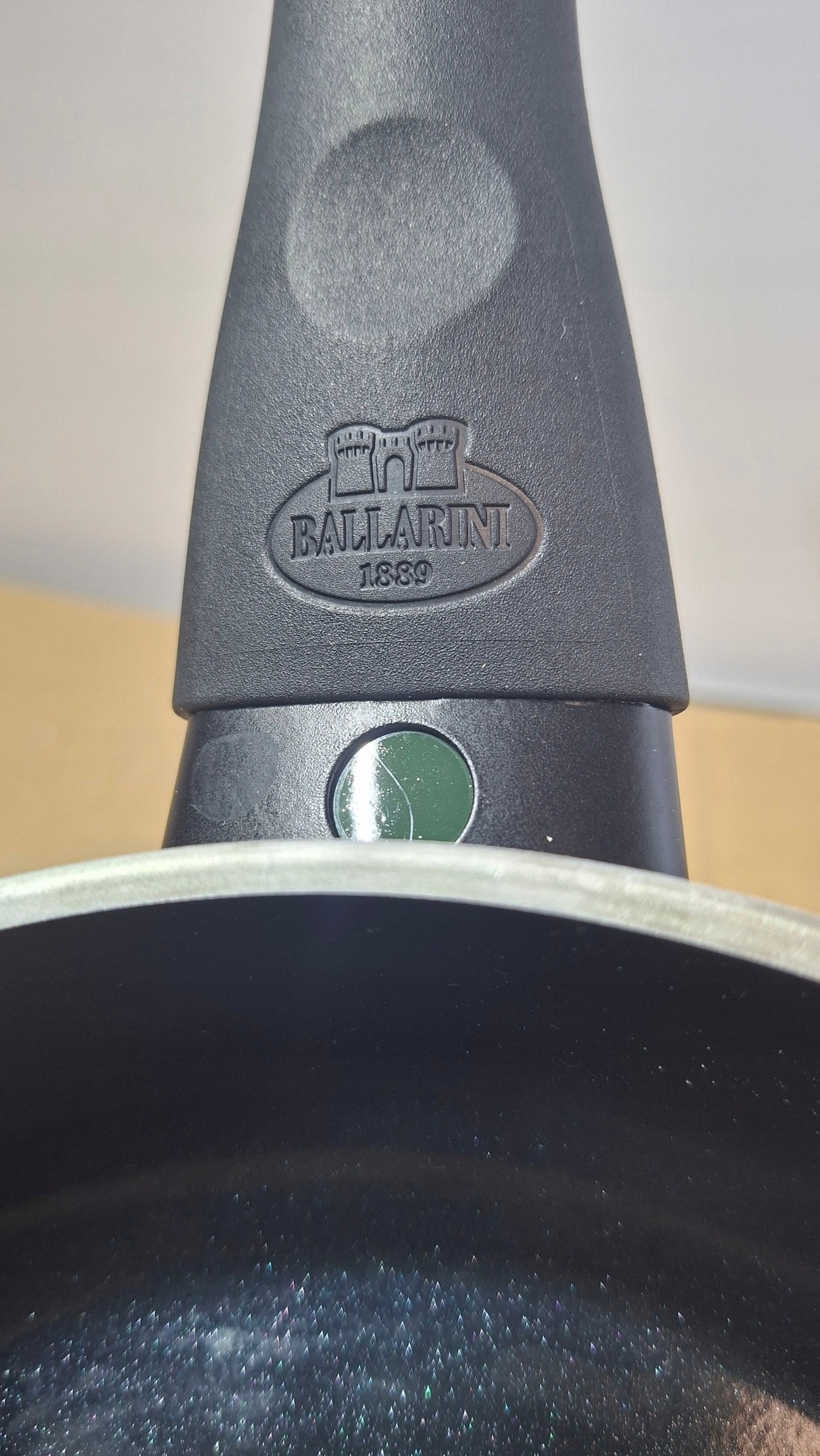 Ballarini patelnia 20 cm nieprzywierająca czarna — zdjęcie 5
