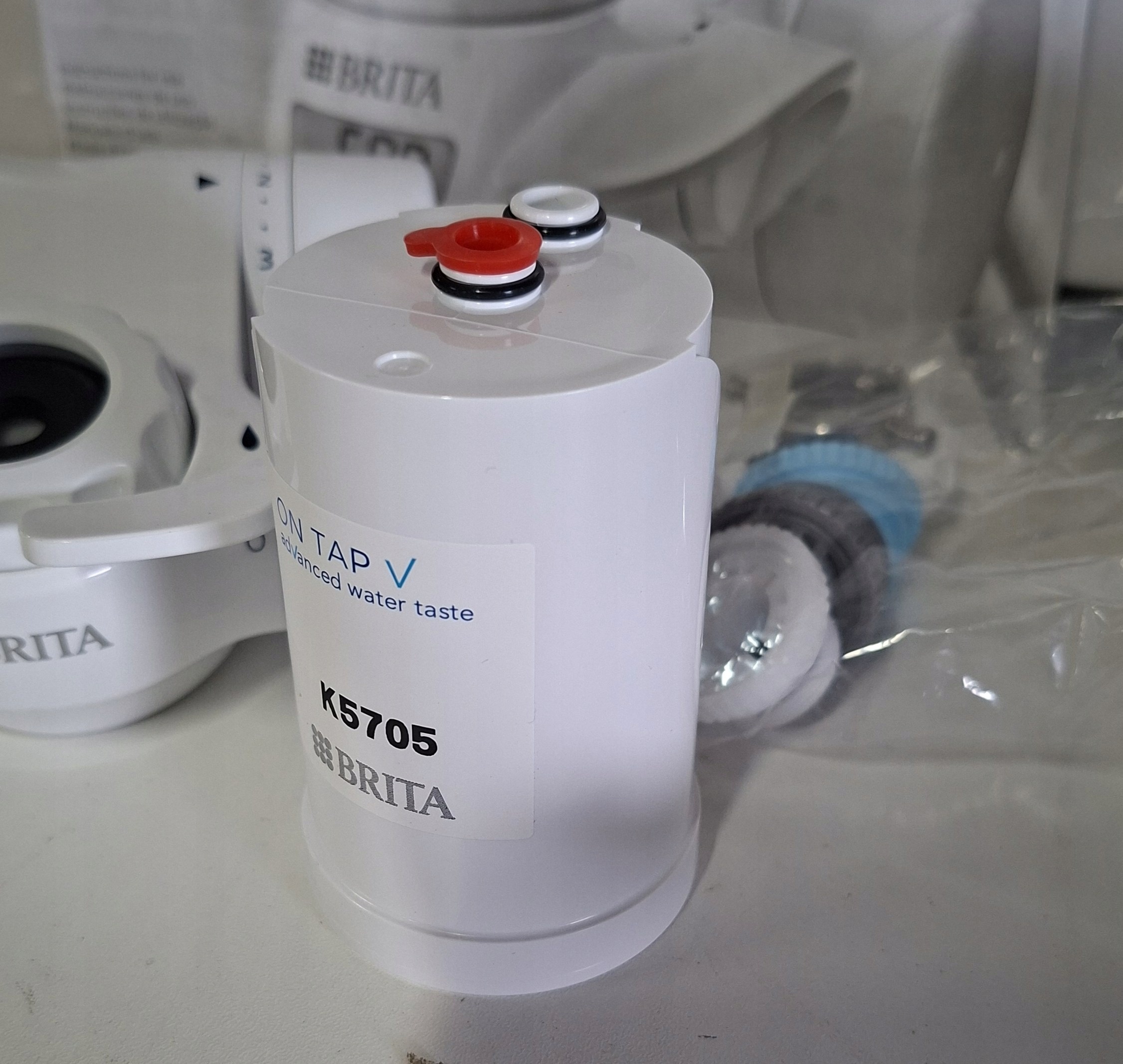 BRITA ON TAP V filtr nakranowy system filtracji wody + wkład 600 l — zdjęcie 6