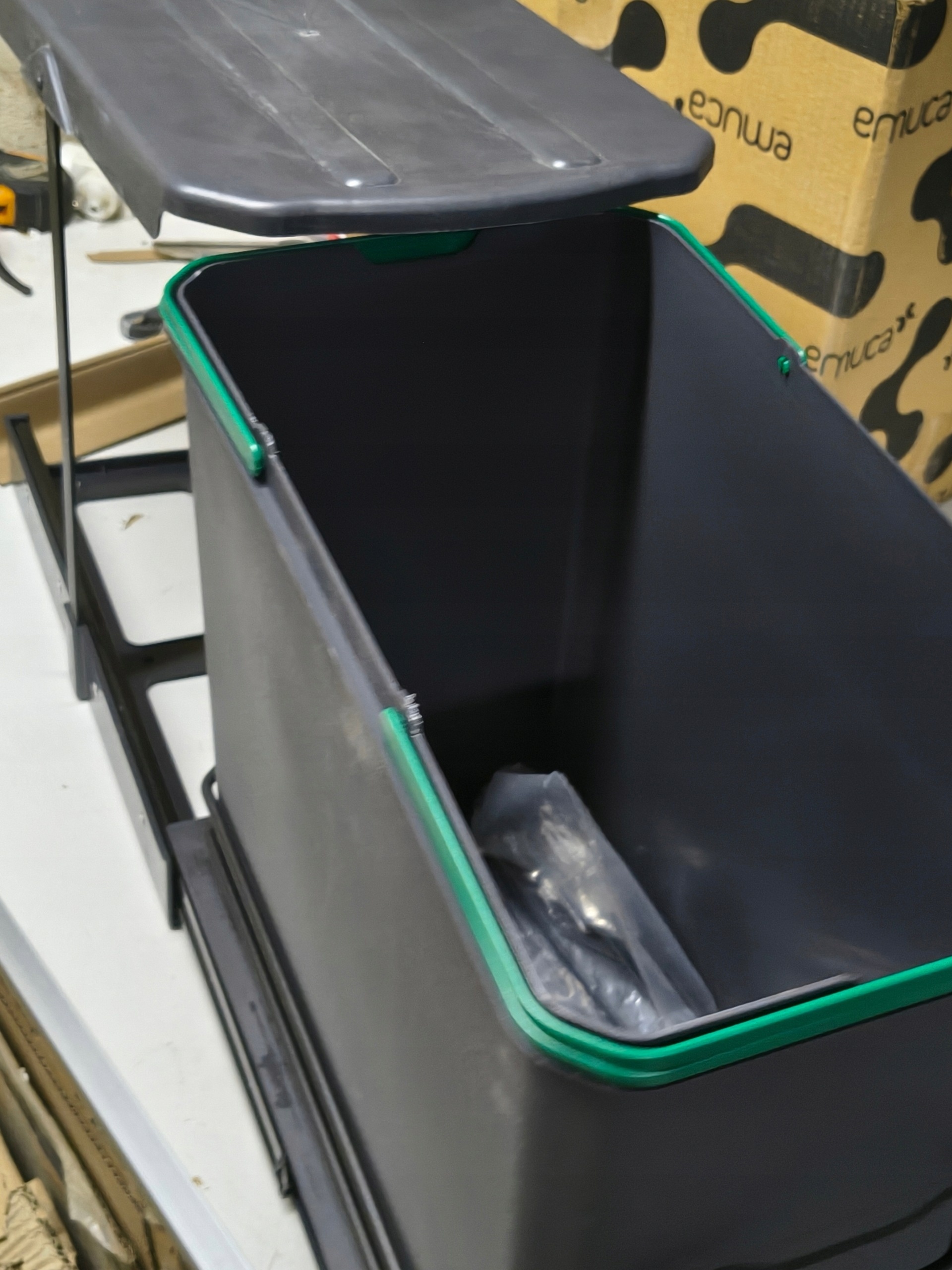 Emuca Recycle kosz na śmieci do szafki wysuwany 24L antracyt 8133623 — zdjęcie 5