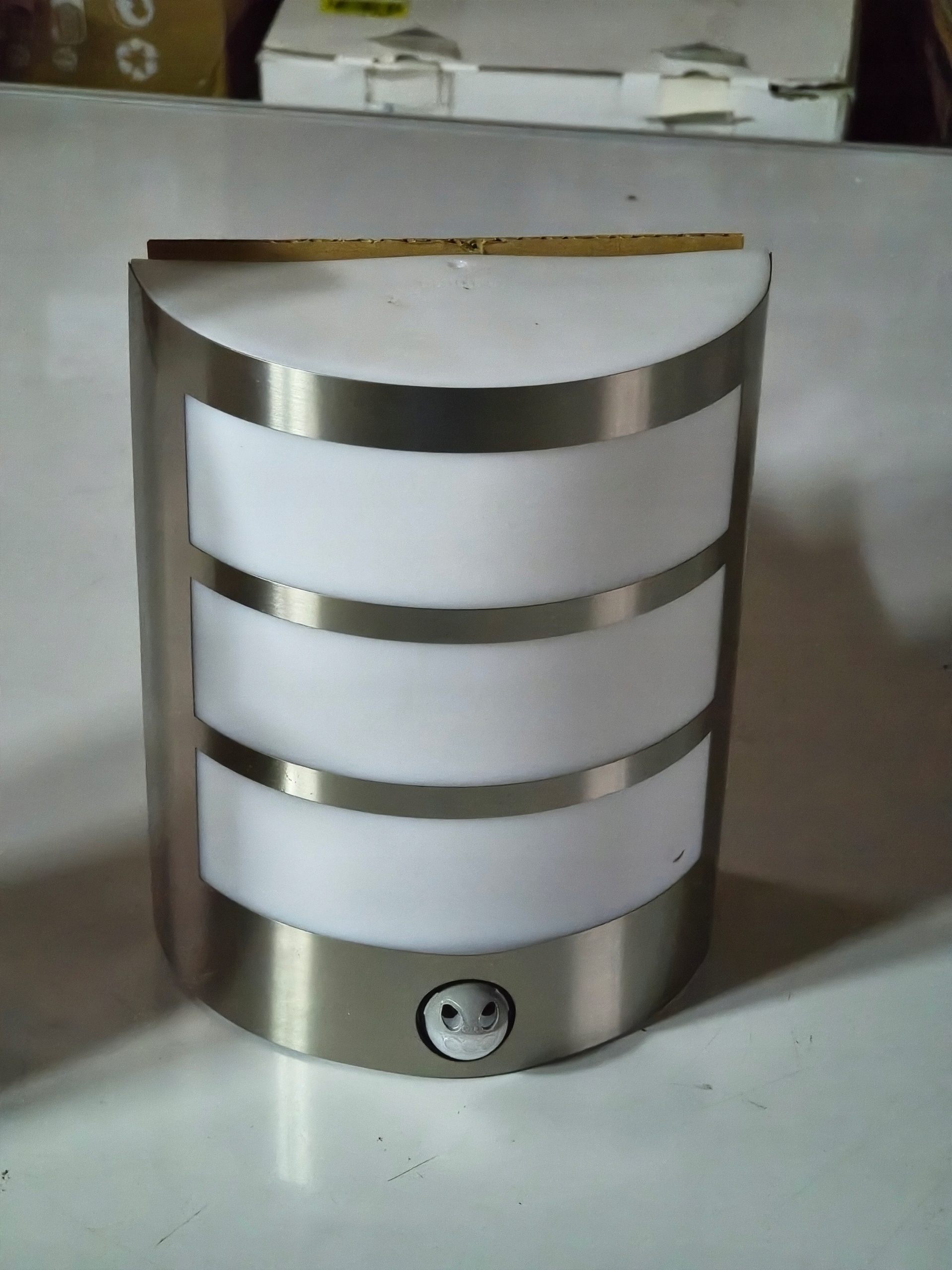 Philips LED Outdoor Wall Light IP44 czujnik ruchu stal nierdzewna — zdjęcie 6