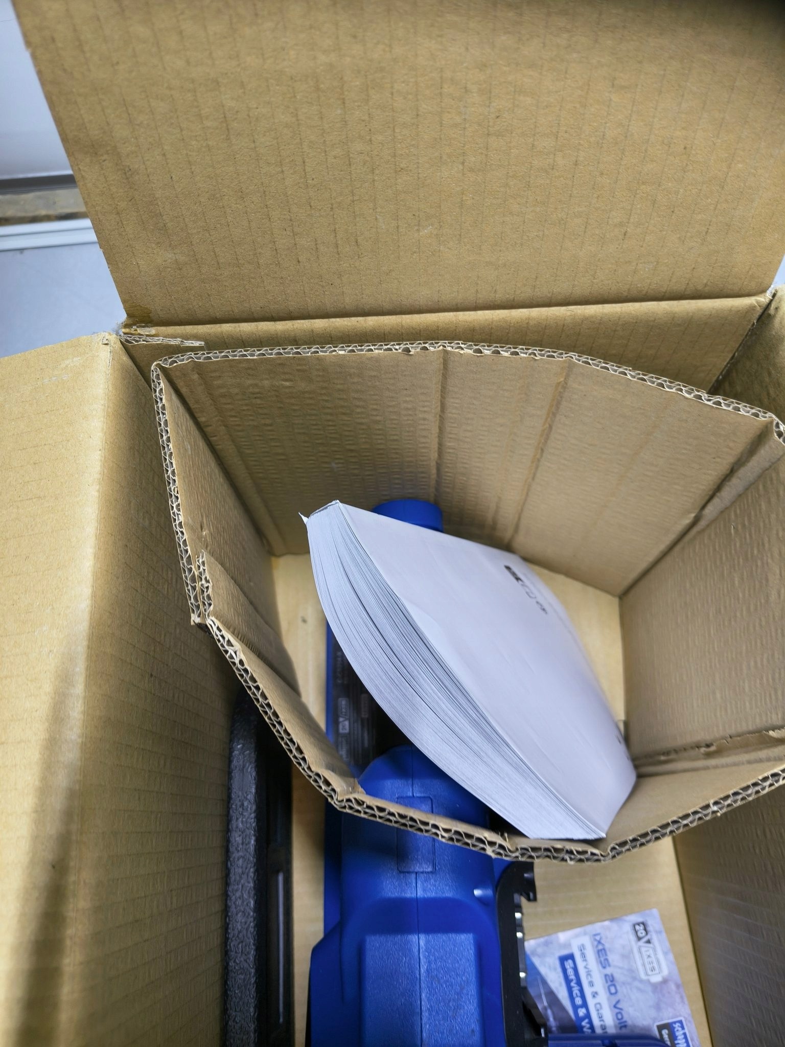 Scheppach pilarka łańcuchowa C-CS254-X 20 V 25 cm — zdjęcie 5