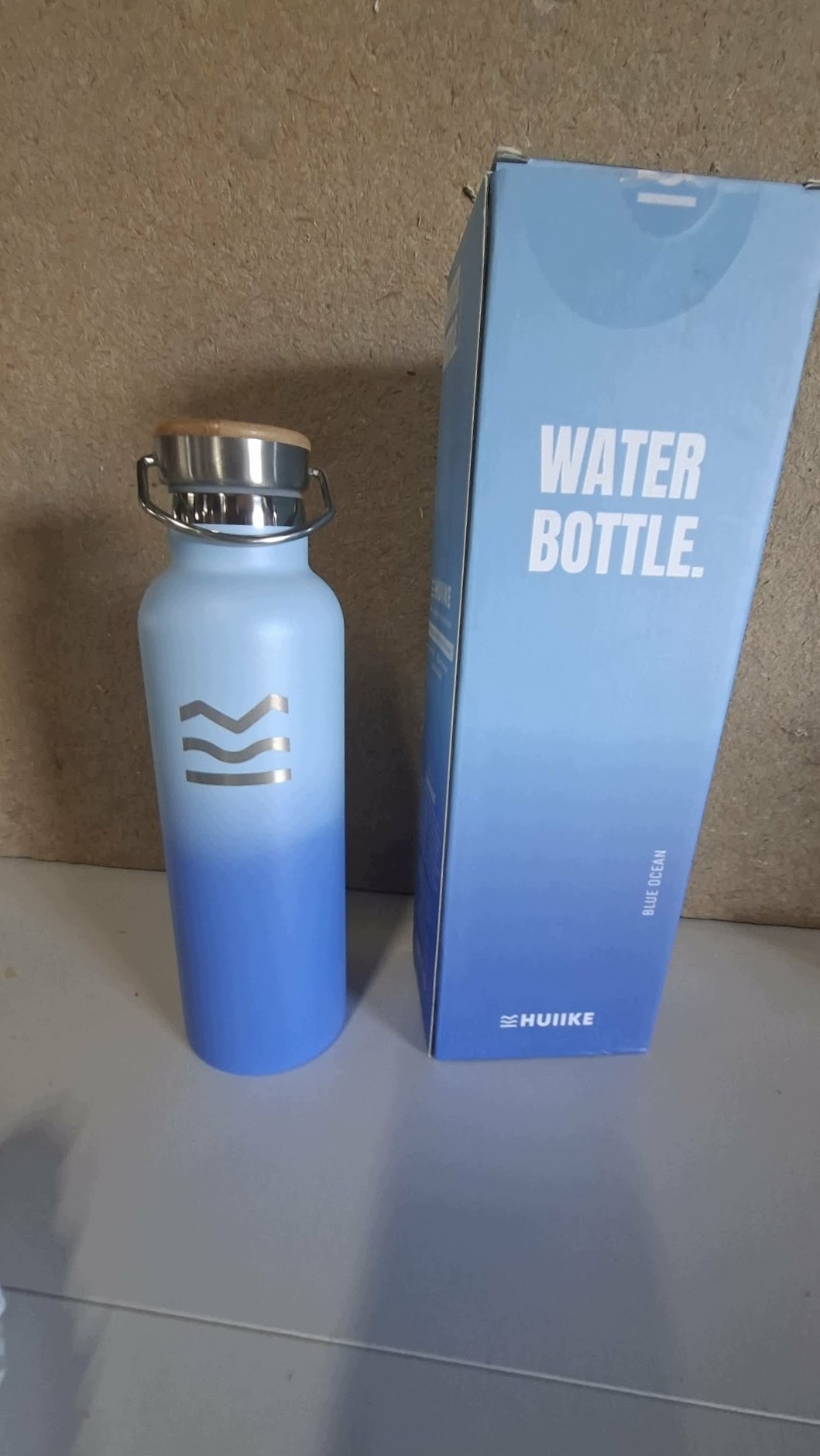 HUIIKE Butelka na wodę 750 ml stal nierdzewna 3 korki niebieska — zdjęcie 6