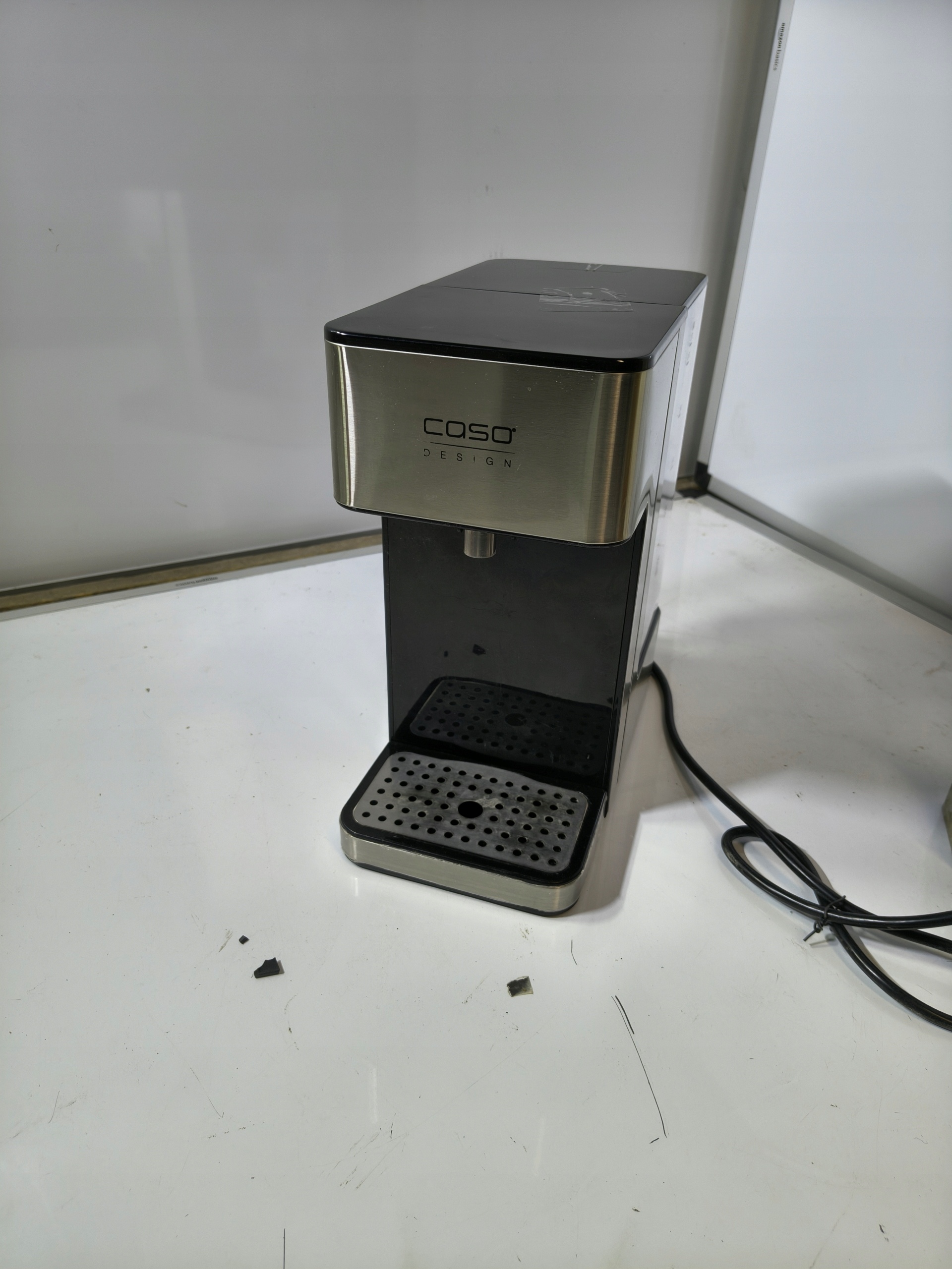 CASO HW600 Dystrybutor / podgrzewacz wody 2.7l regulacja temp — zdjęcie 4