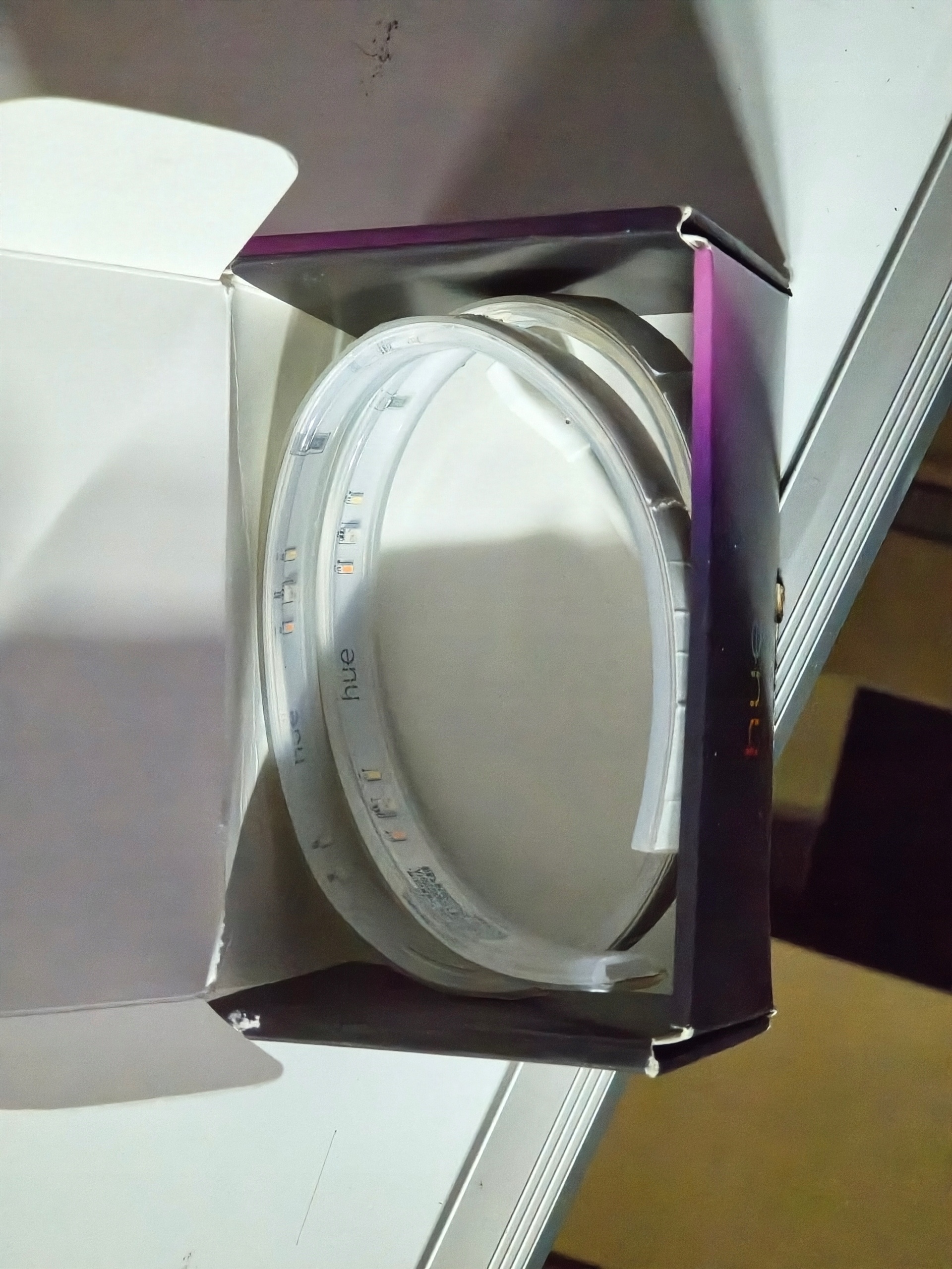 PHILIPS HUE Lightstrip Plus Extension 1m RGB LED taśma — zdjęcie 4