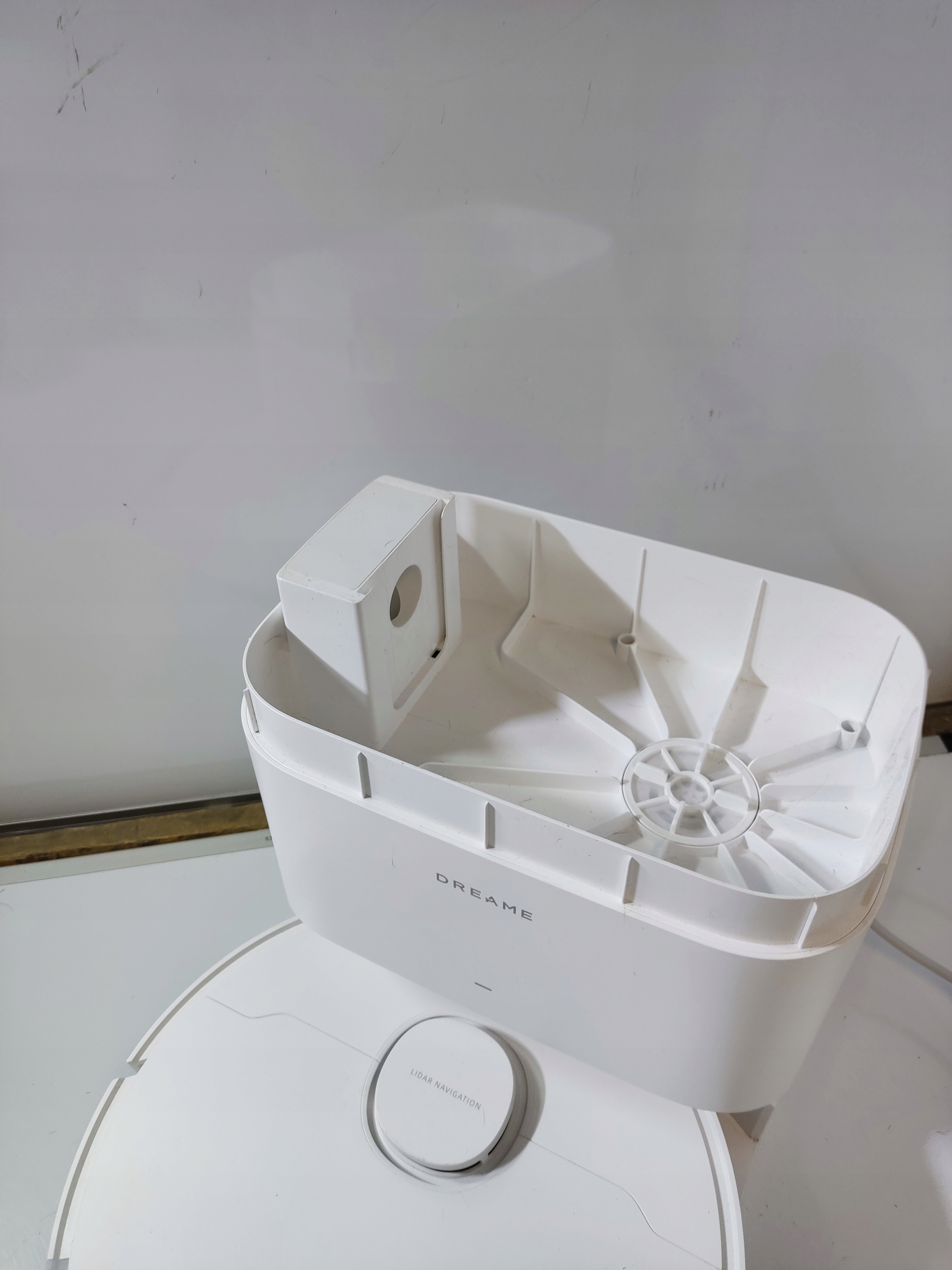 Robot sprzątający DREAME D10 Plus — zdjęcie 3