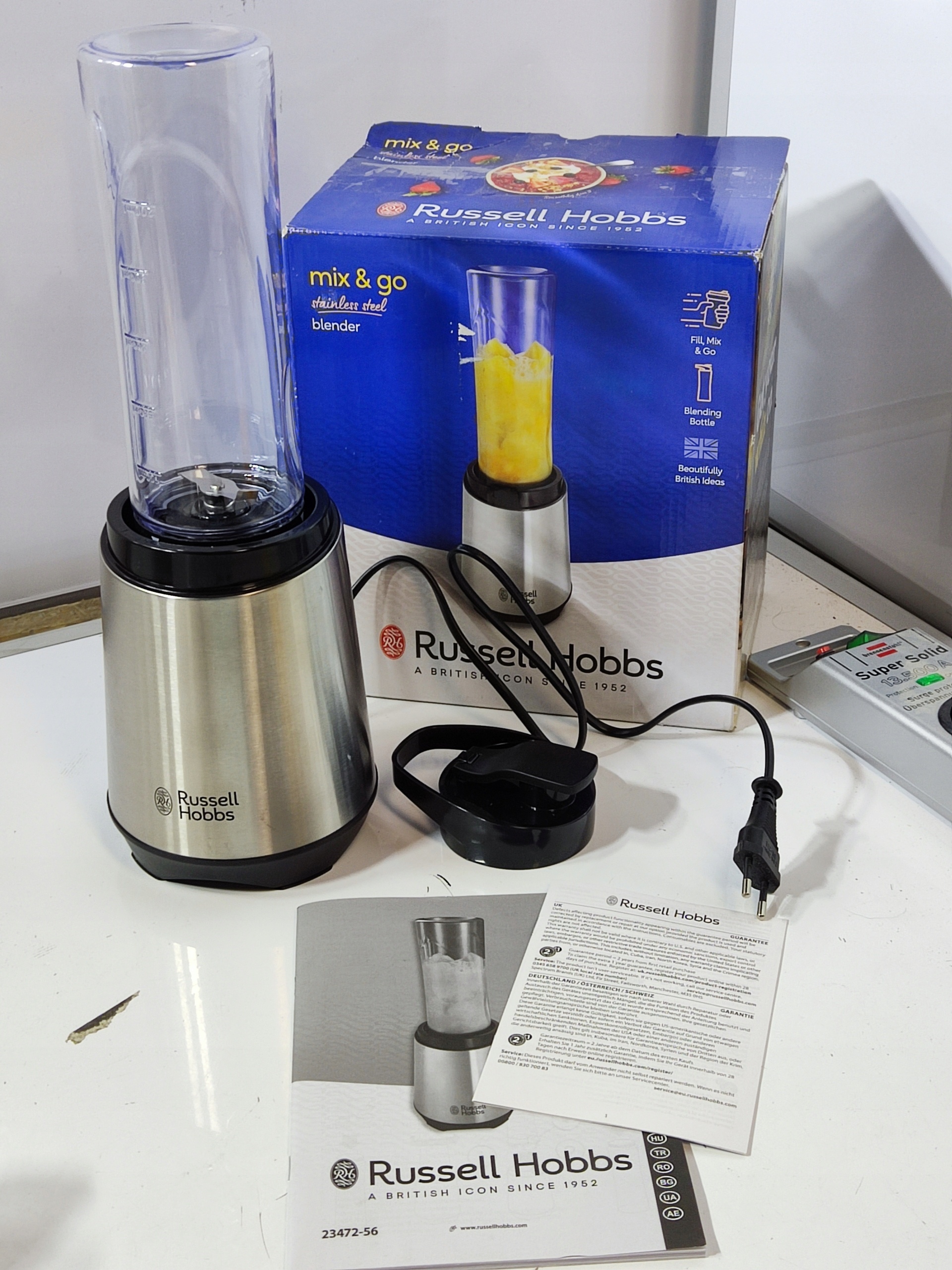 Russell Hobbs Mix&Go blender personalny smoothie 300W bidon stalowy — zdjęcie 3