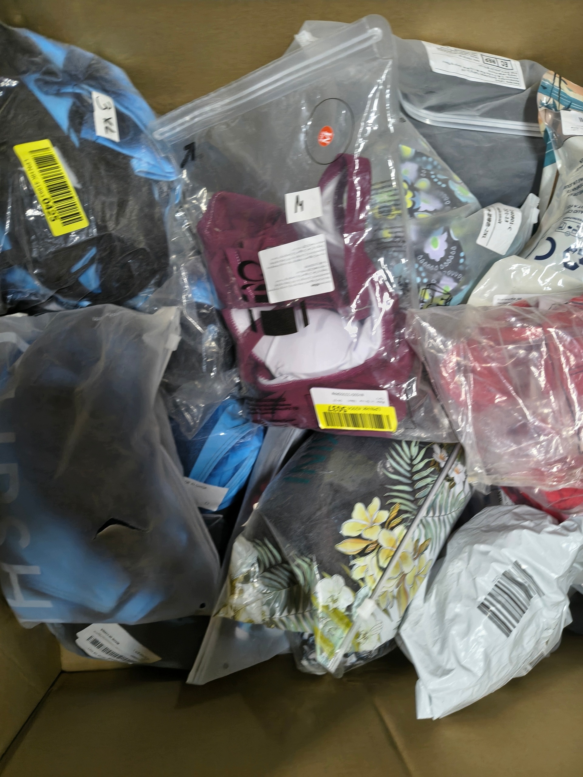 Nowa Odzież na Wagę 29,99 zł/kg Markowa i Niemarkowa Hurt Outlet — zdjęcie 7
