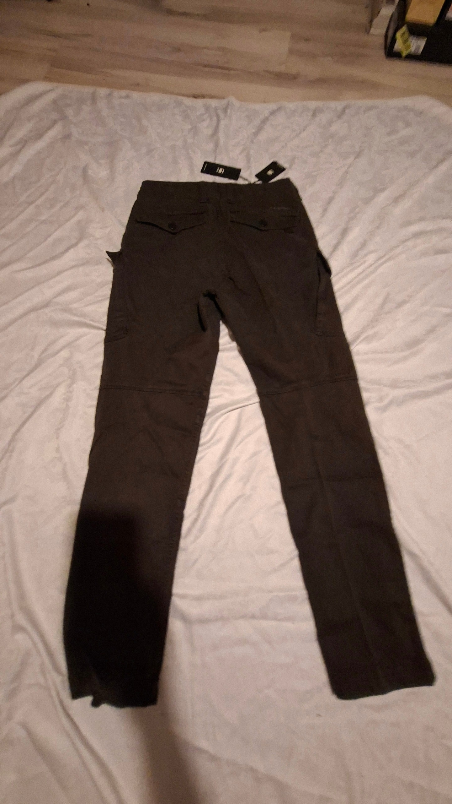 G-Star RAW spodnie cargo o prostym, zwężanym kroju 28/32 — zdjęcie 9