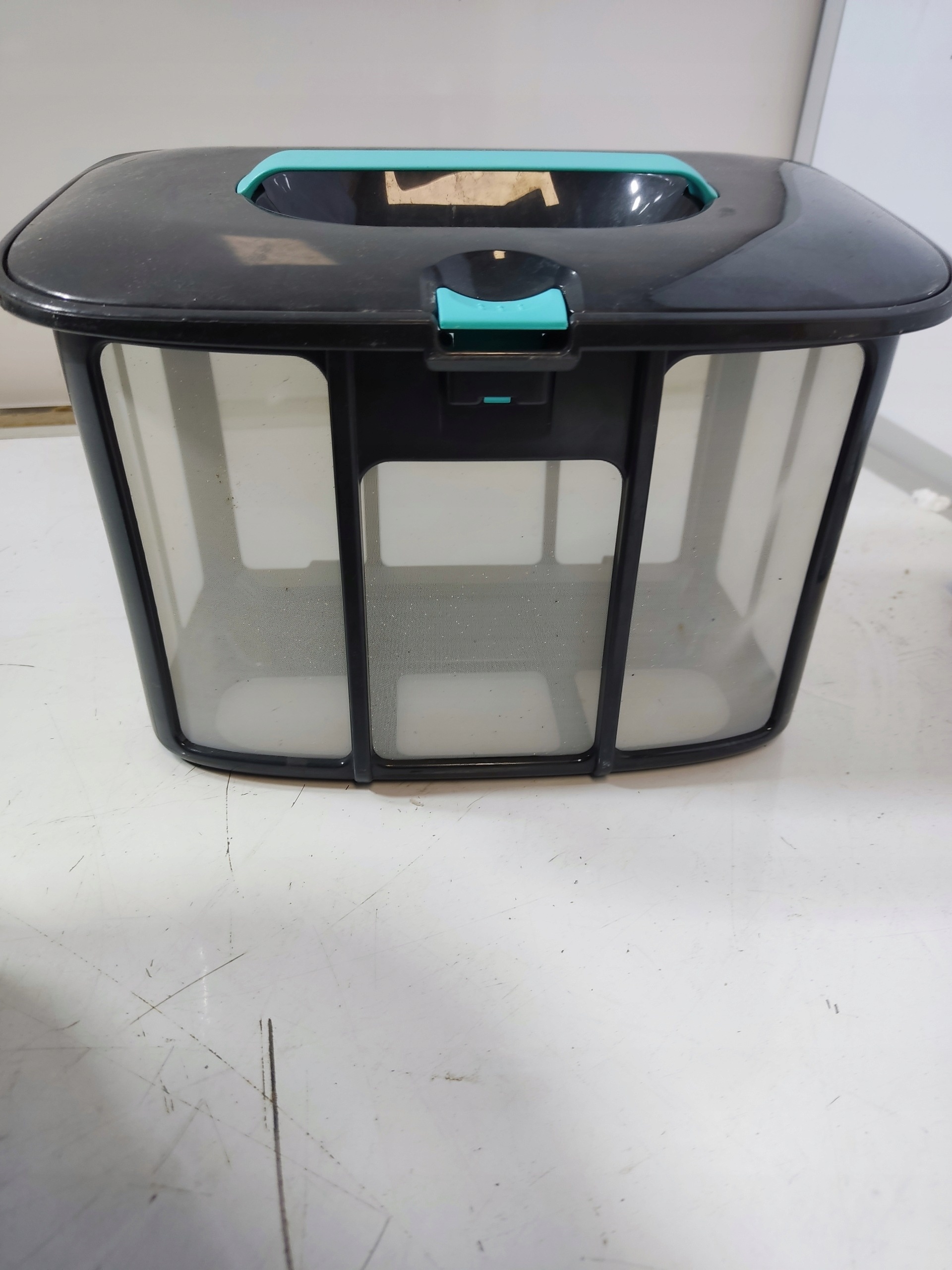 Robot do czyszczenia basenów Aiper Scuba E1 — zdjęcie 4