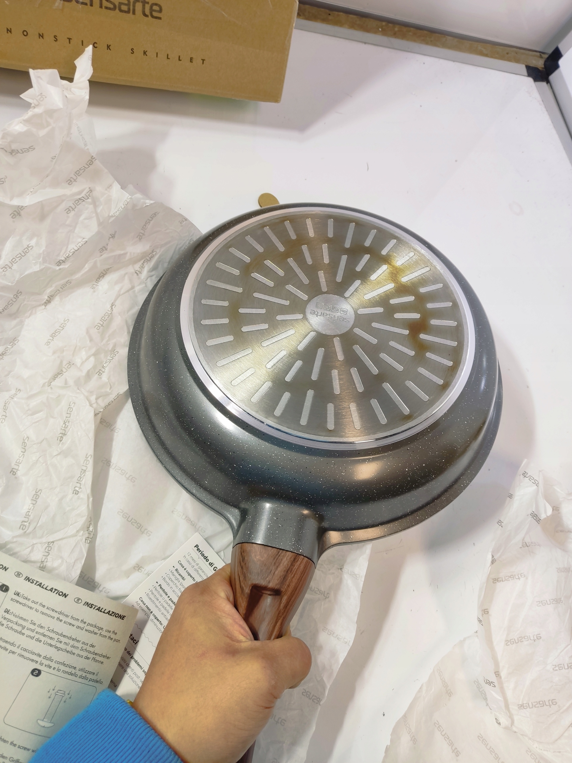 Patelnia granitowa Sensarte 28 cm indukcja gaz non stick aluminiowa — zdjęcie 8